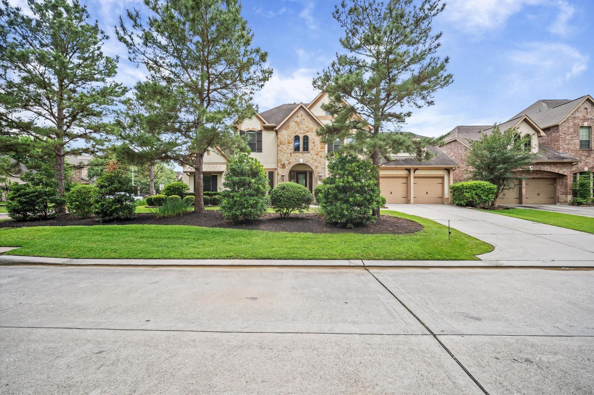 241 W Tupelo Green Circle