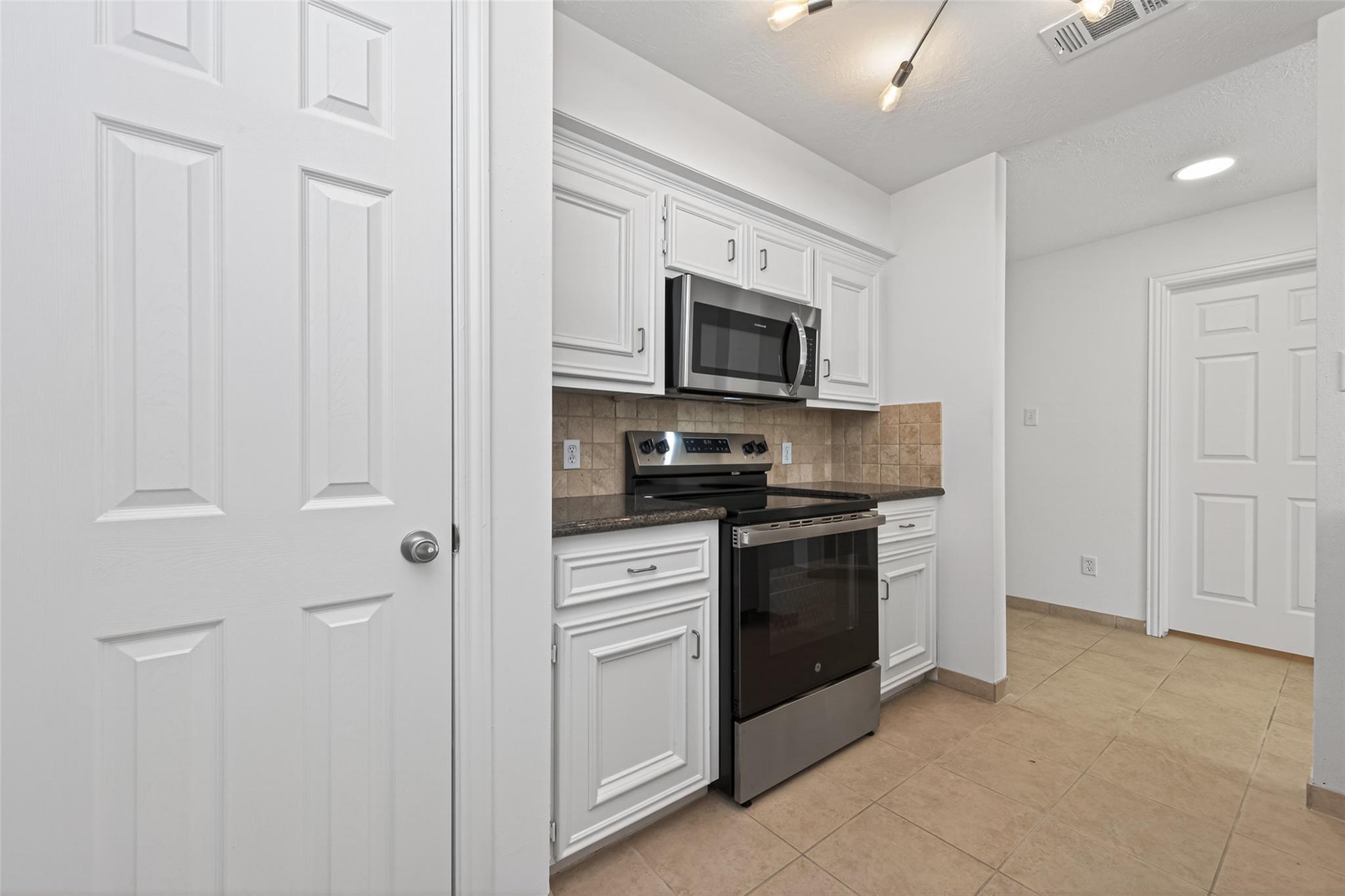 20275 Sunny Shores Drive