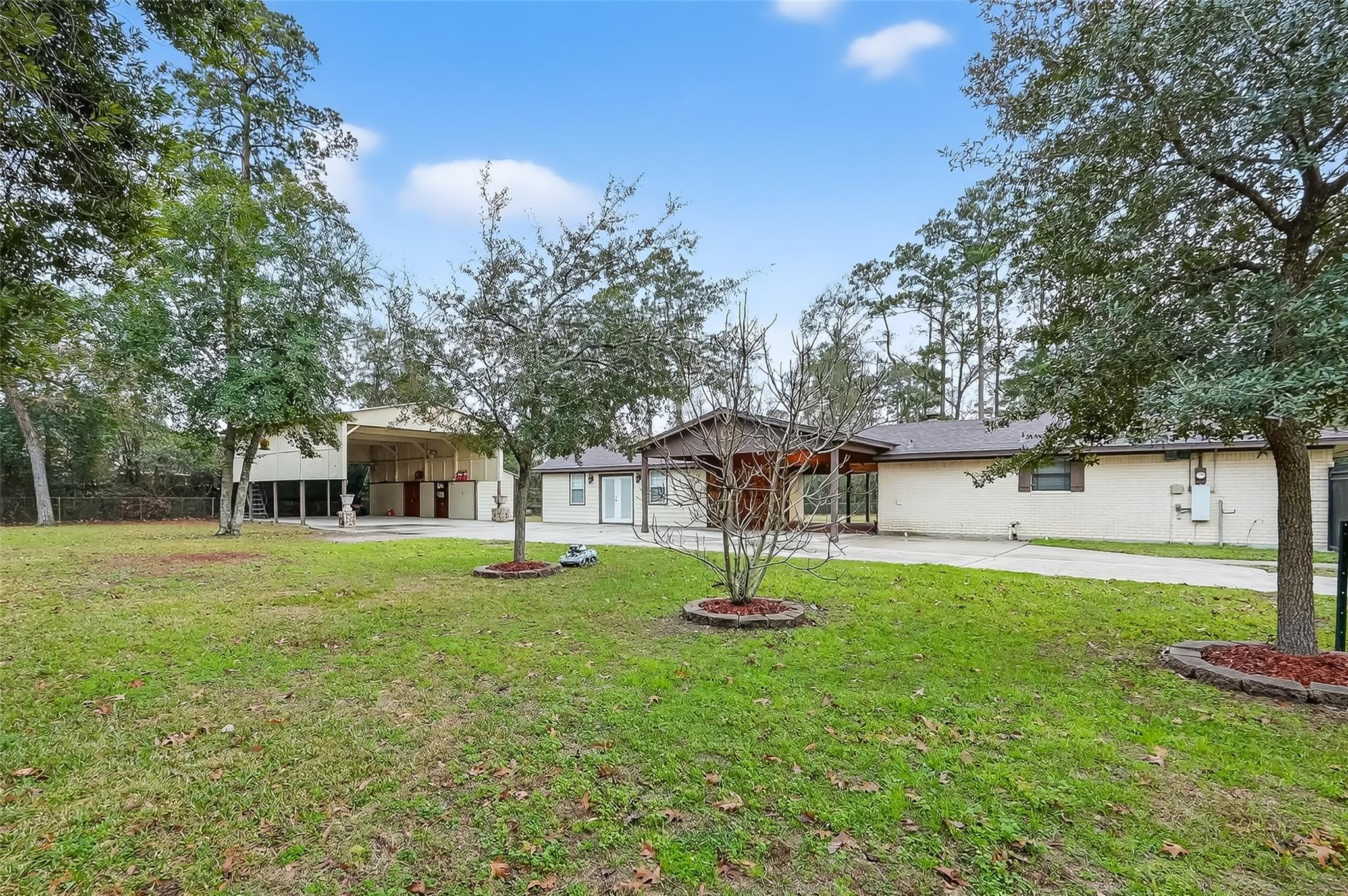 1011 Chateau Woods Parkway Drive