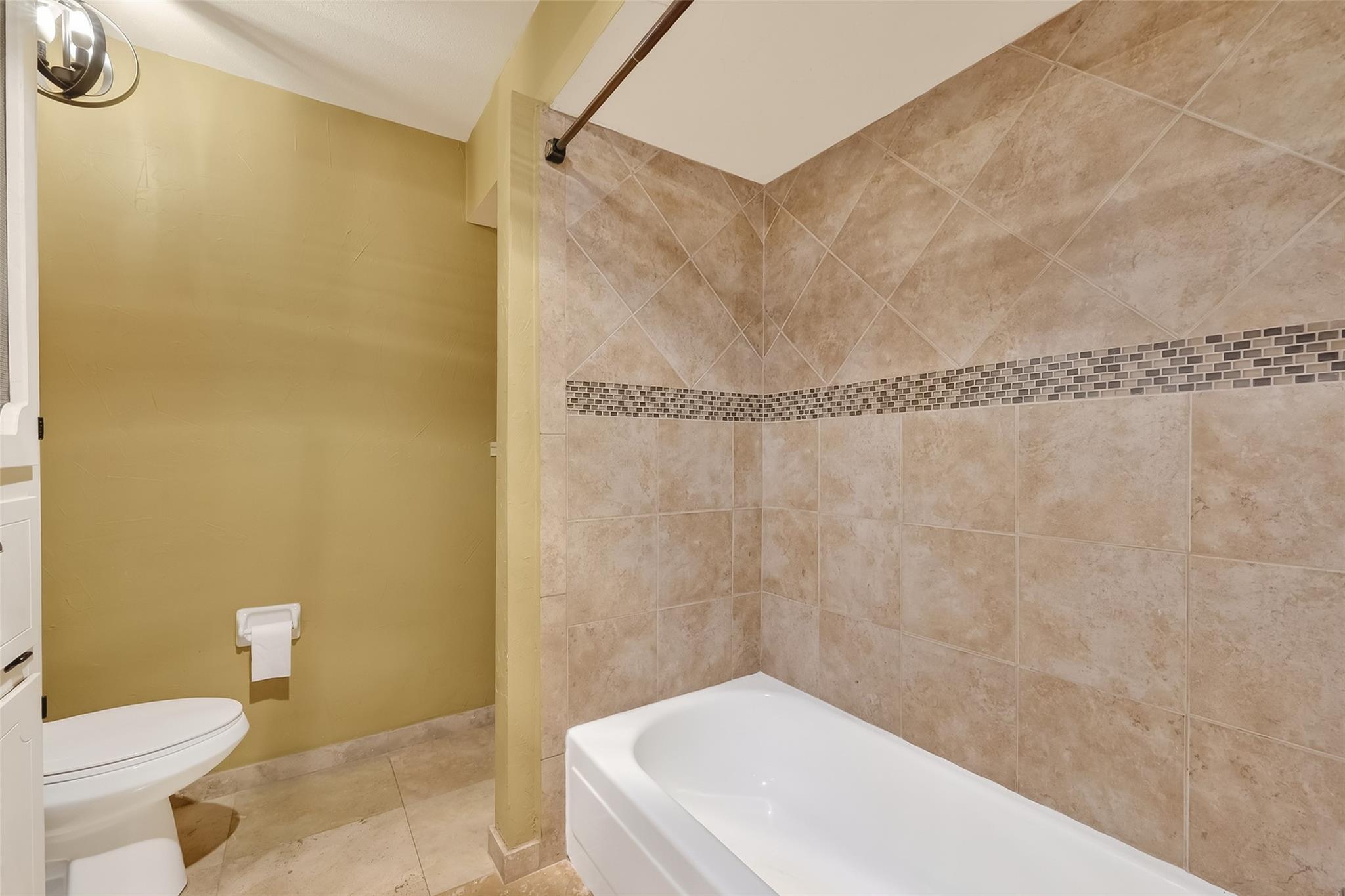 1011 Chateau Woods Parkway Drive