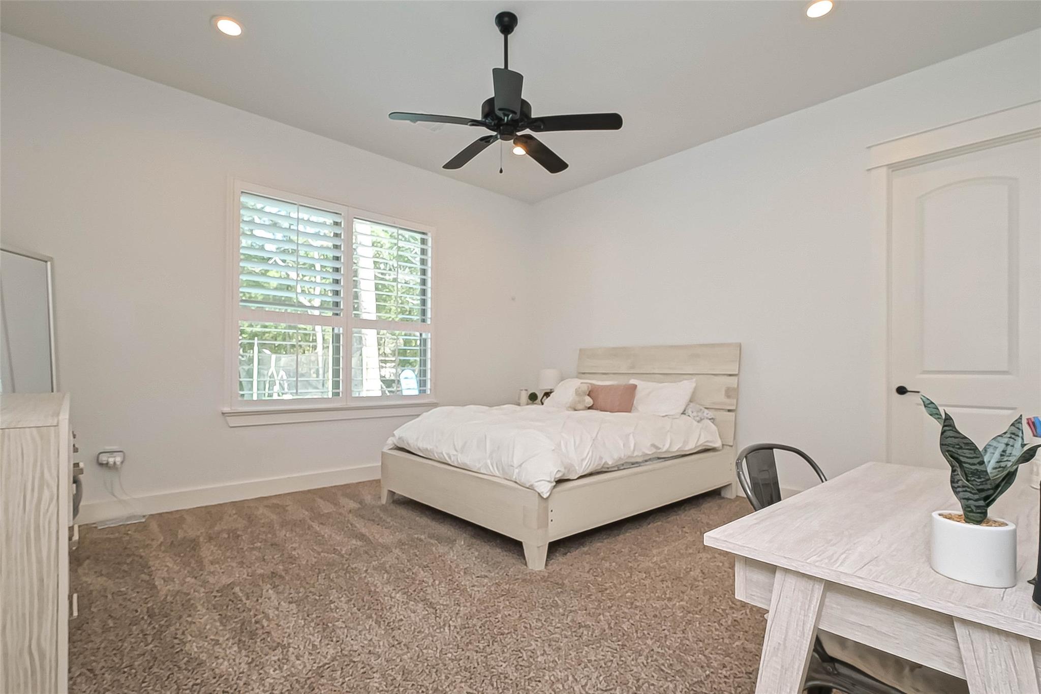 2407 Chantilly Lane Lane