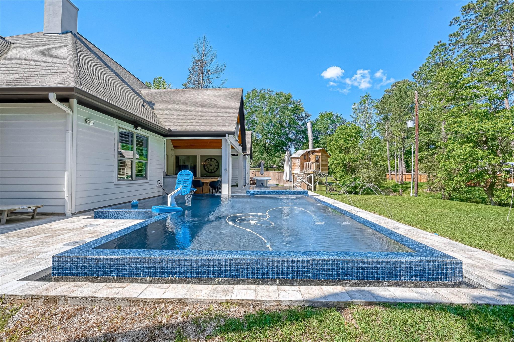 2407 Chantilly Lane Lane