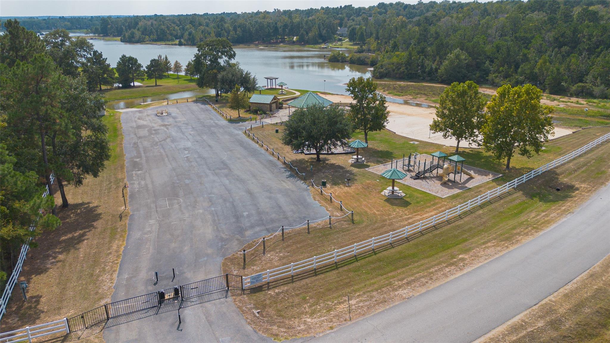 314 Scenic Lake Court, Montgomery