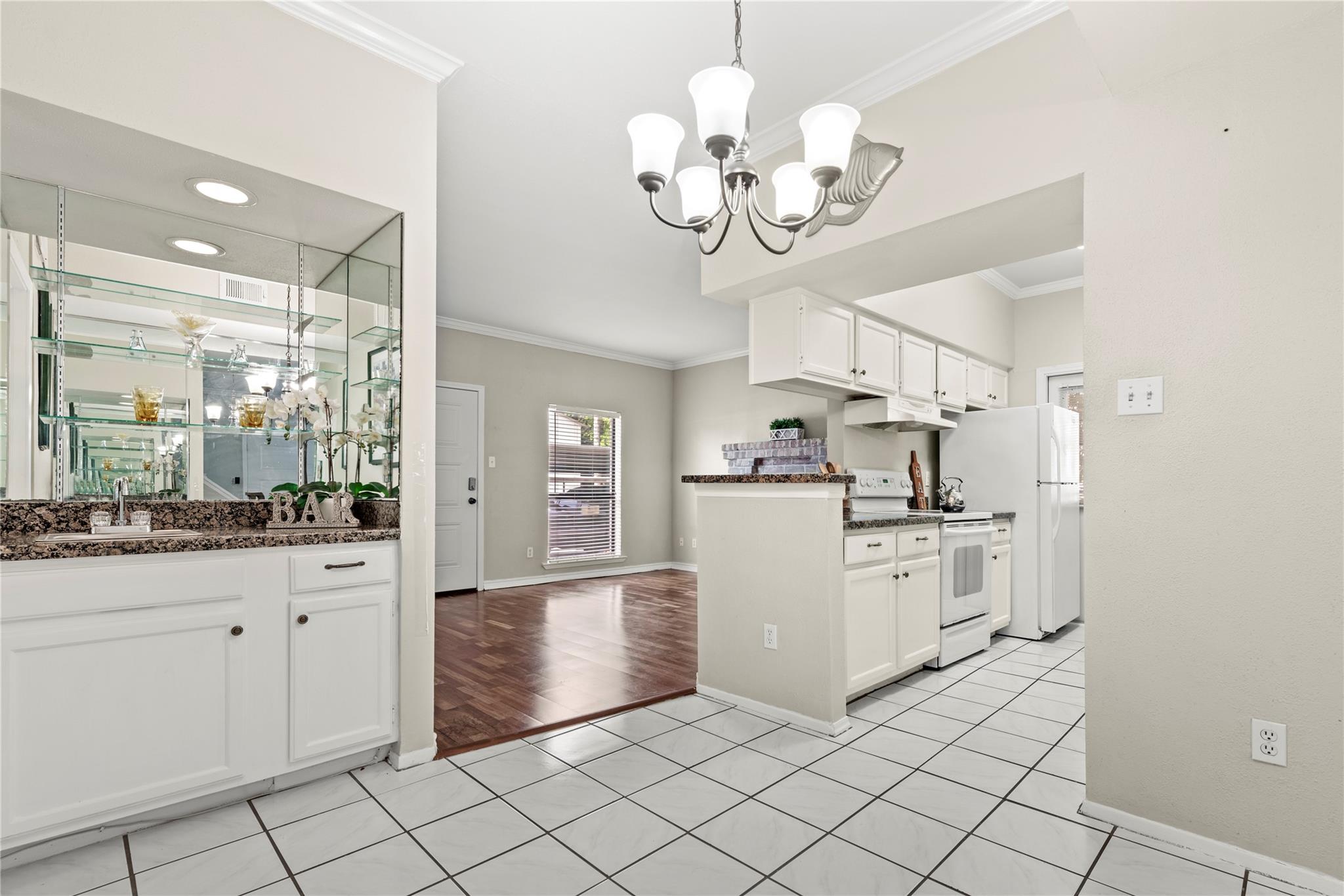 2425 Augusta Drive # 30