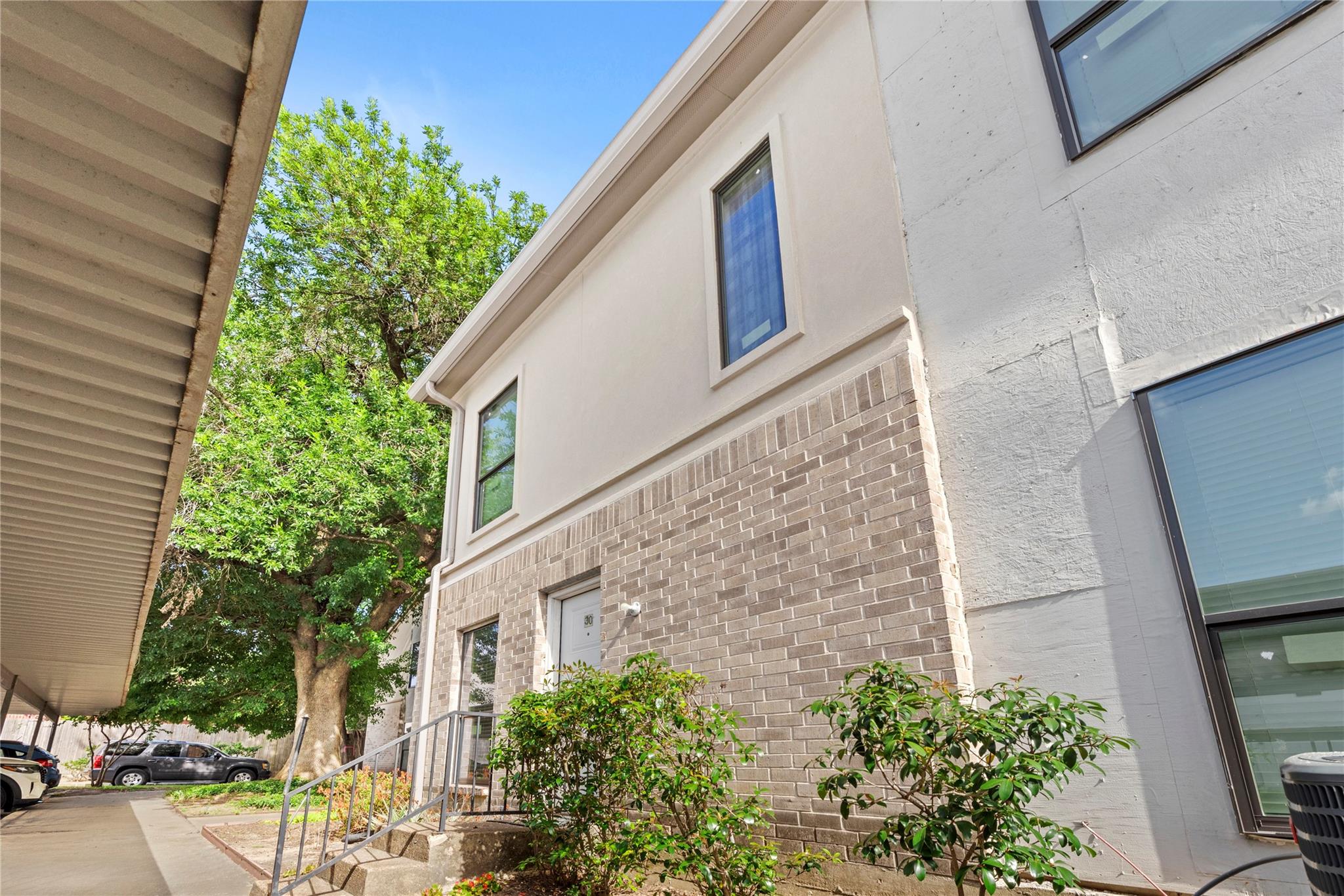 2425 Augusta Drive # 30