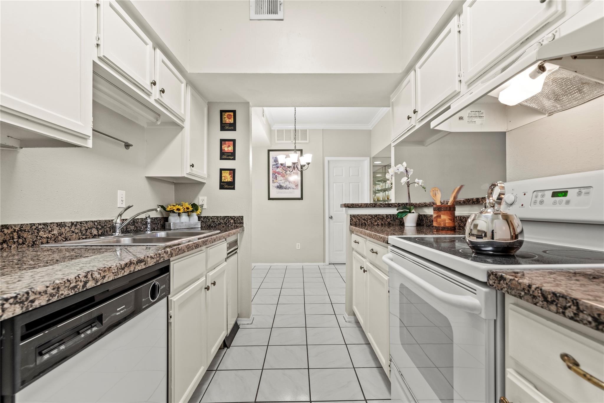 2425 Augusta Drive # 30