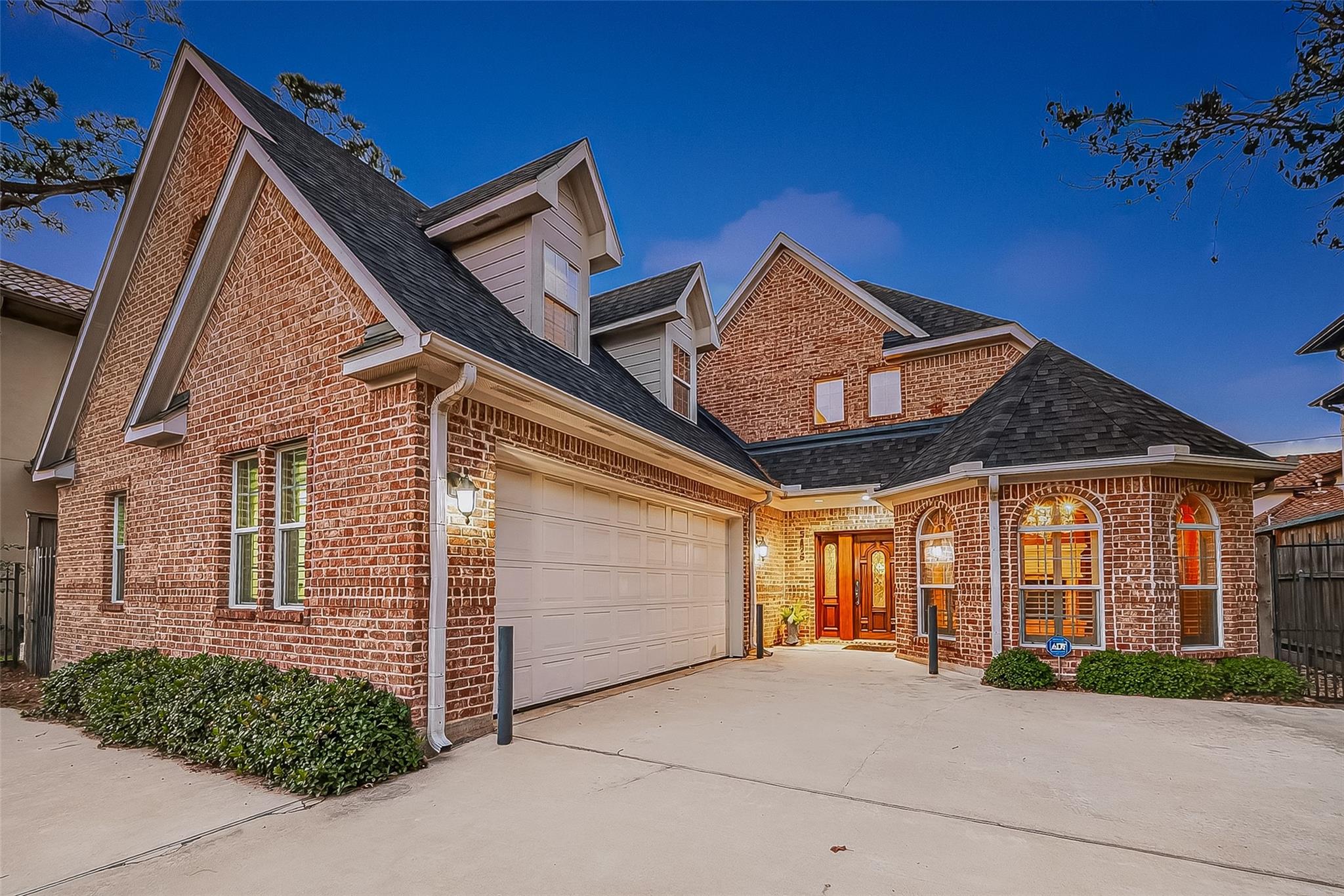 5426 Lampasas Street