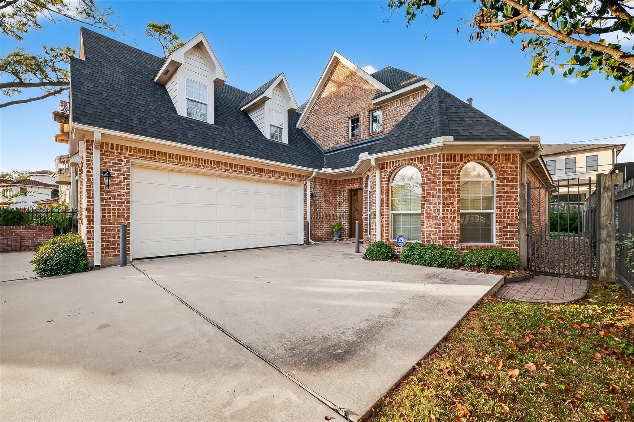 5426 Lampasas Street