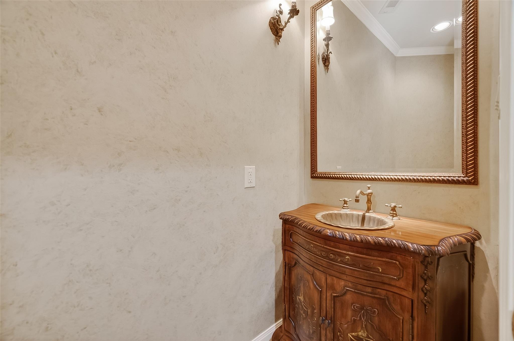 5426 Lampasas Street