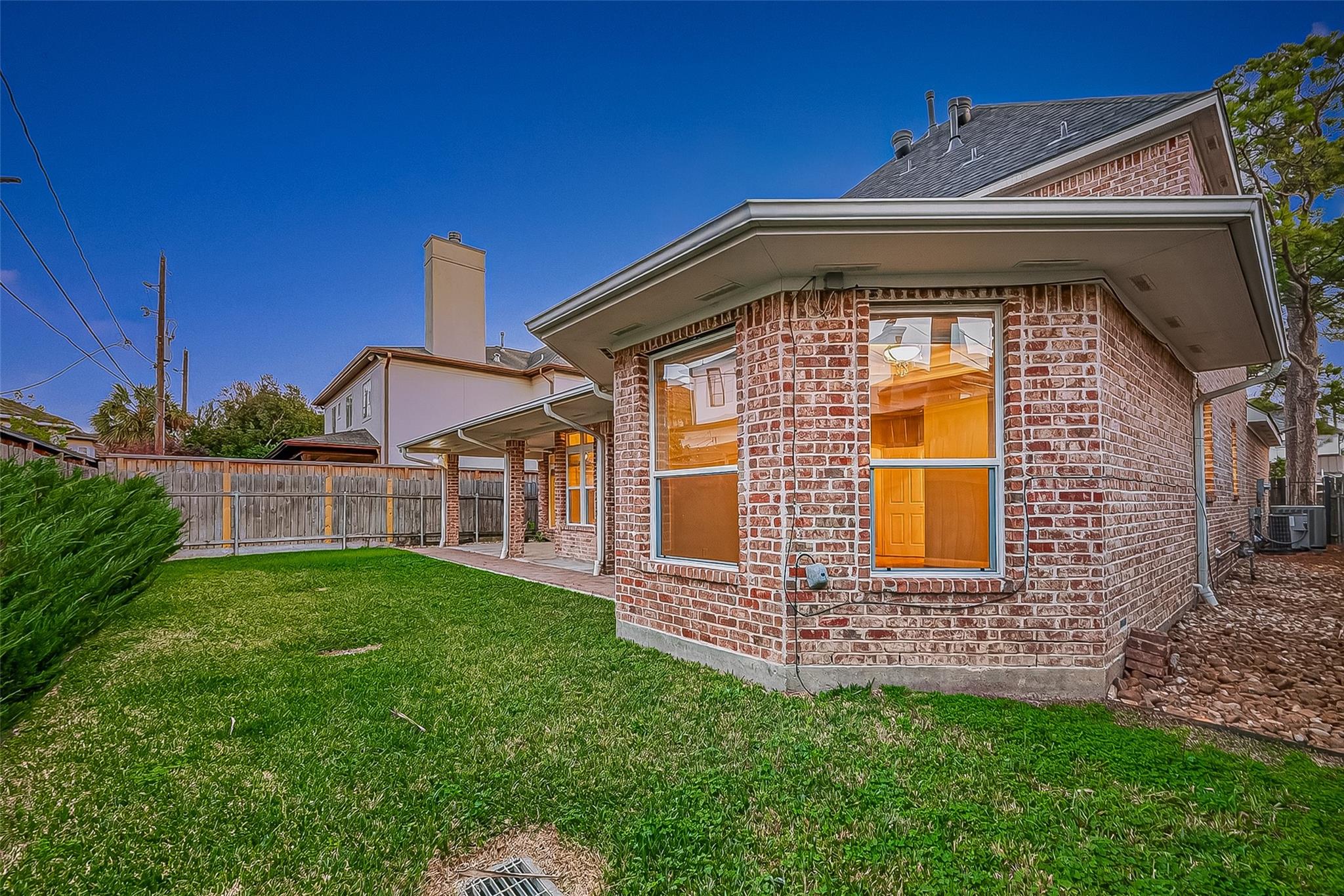 5426 Lampasas Street