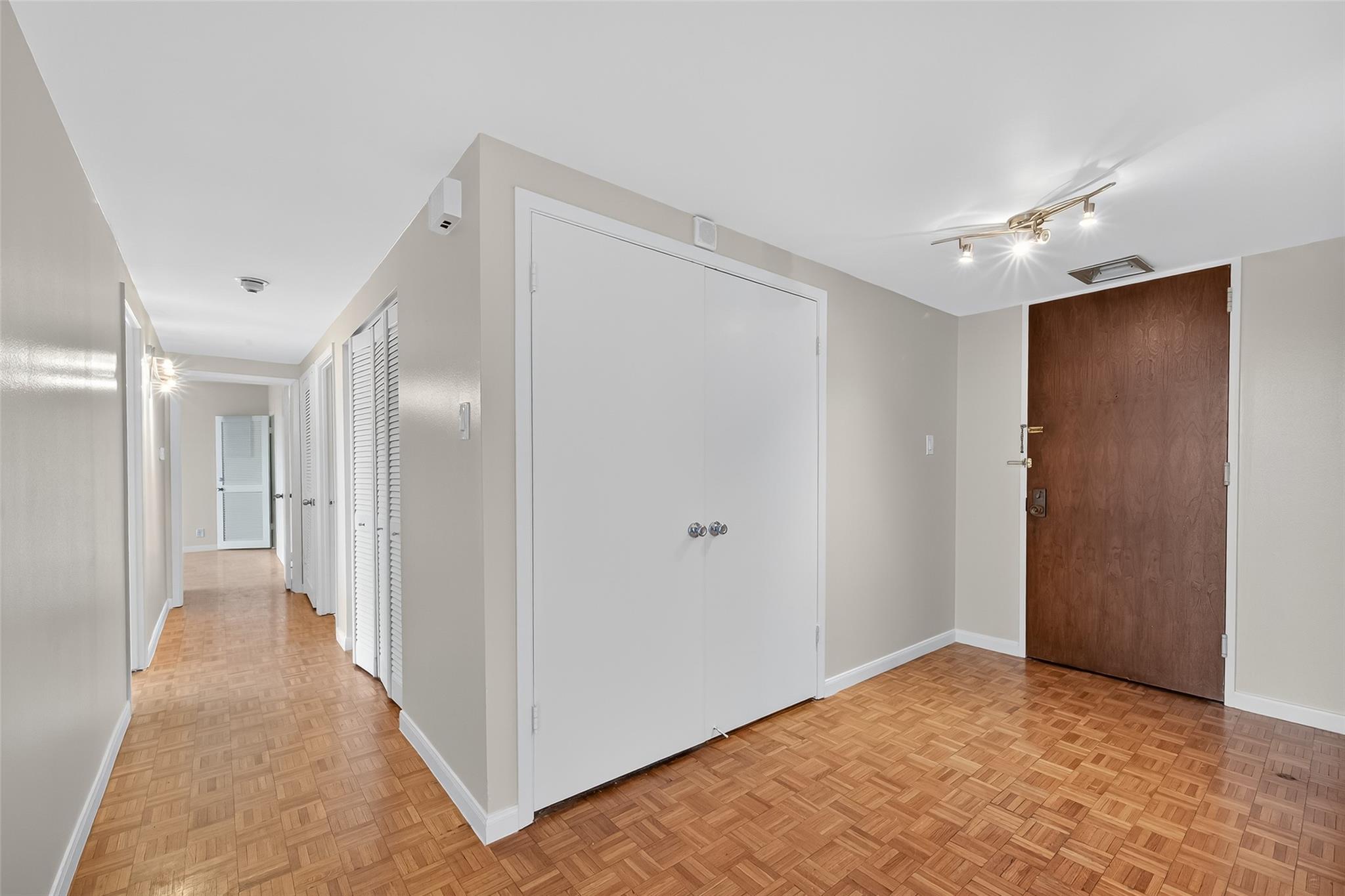 5001 Woodway Drive # 1804