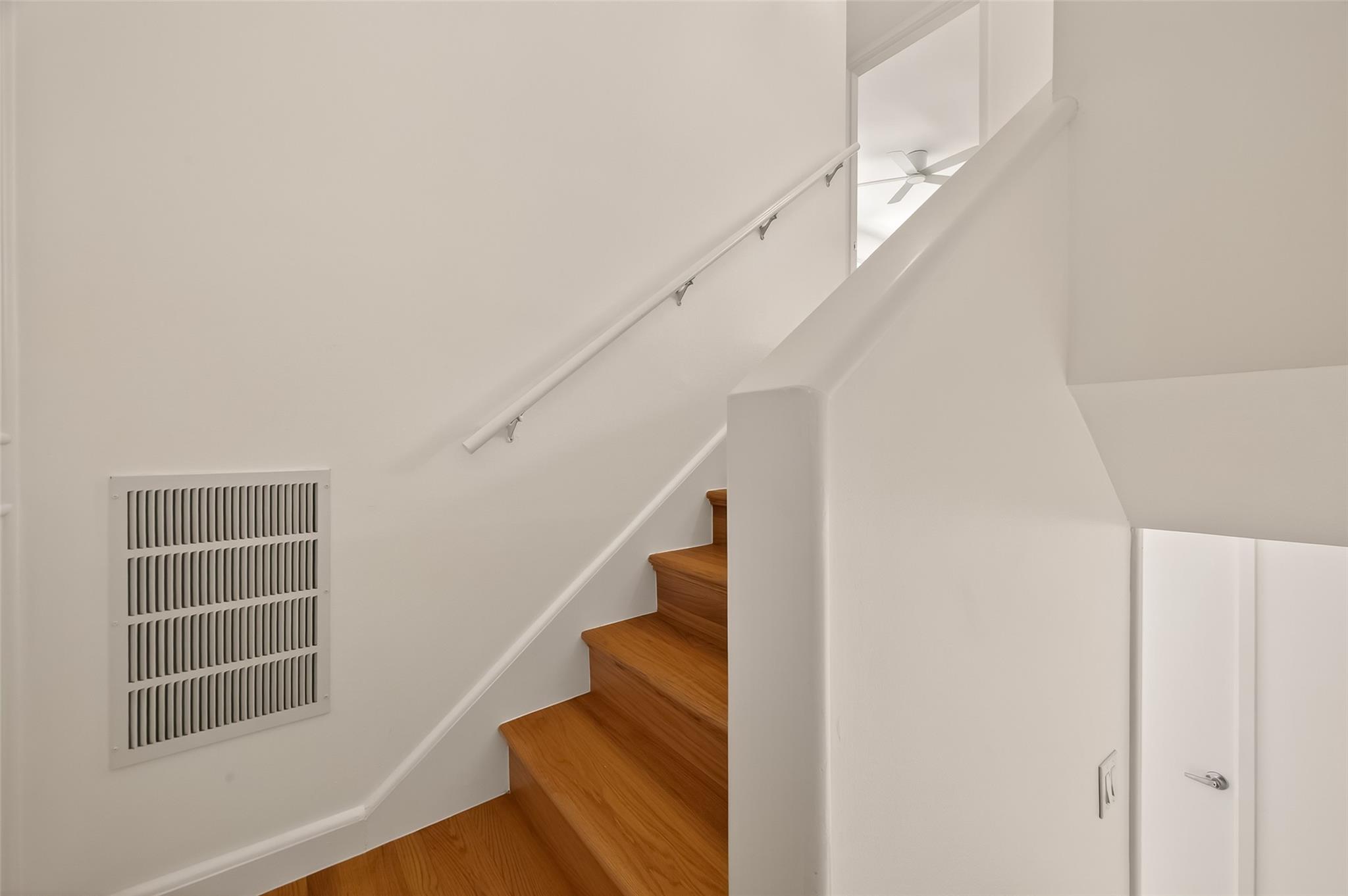 5115 Del Monte Drive Unit: 4/D