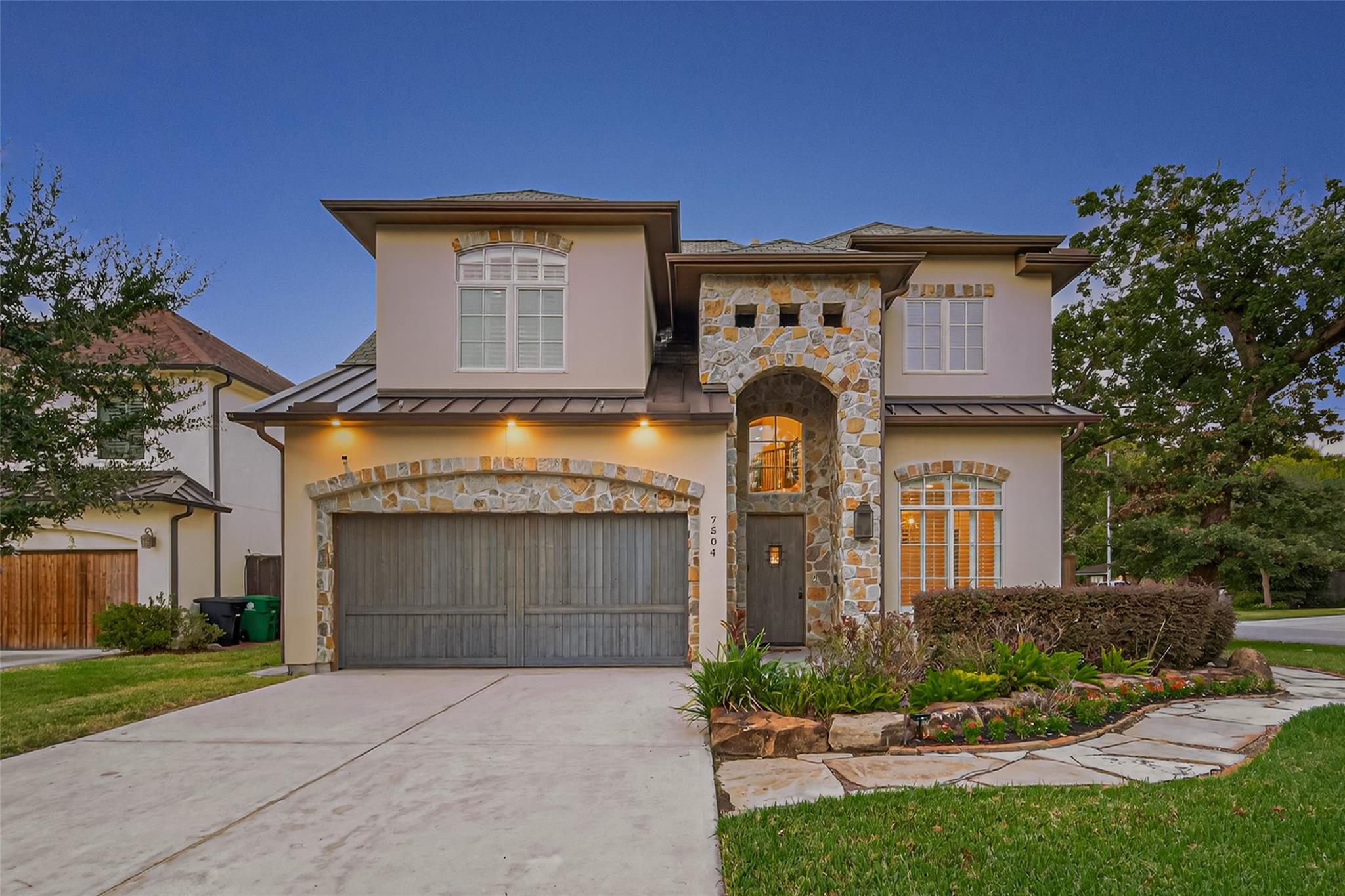 7504 Flowerdale Street