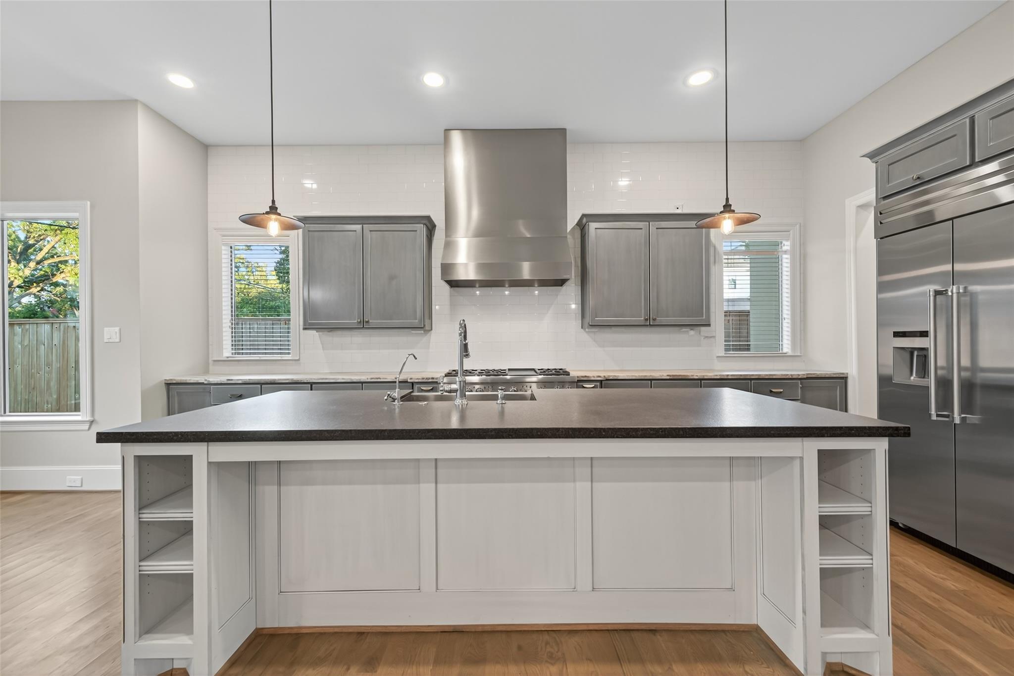 7504 Flowerdale Street