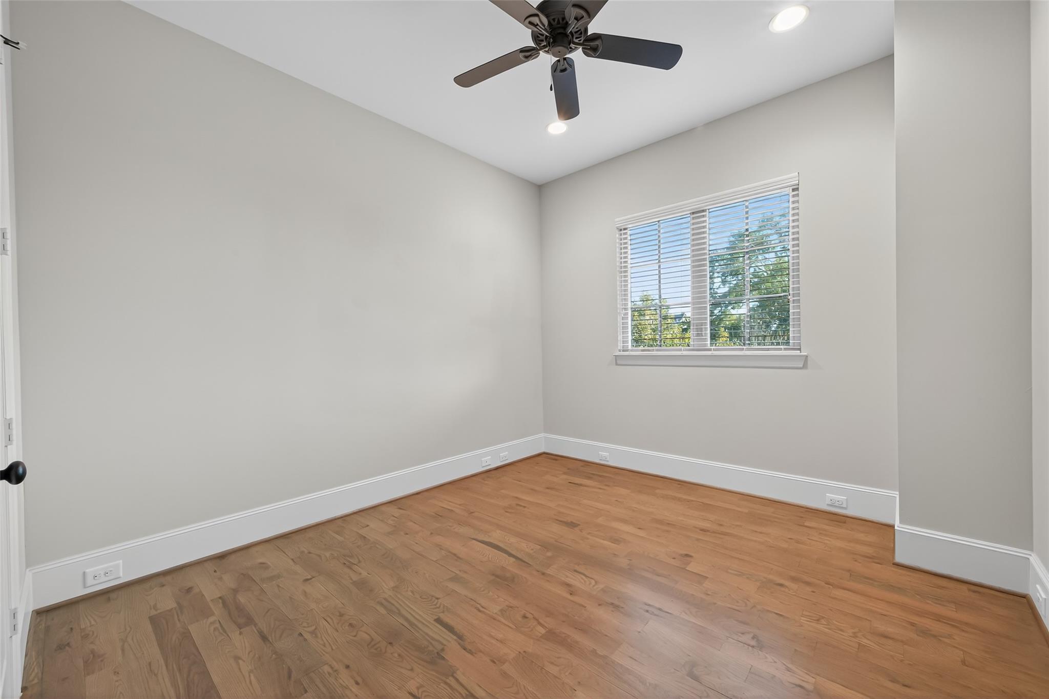 7504 Flowerdale Street