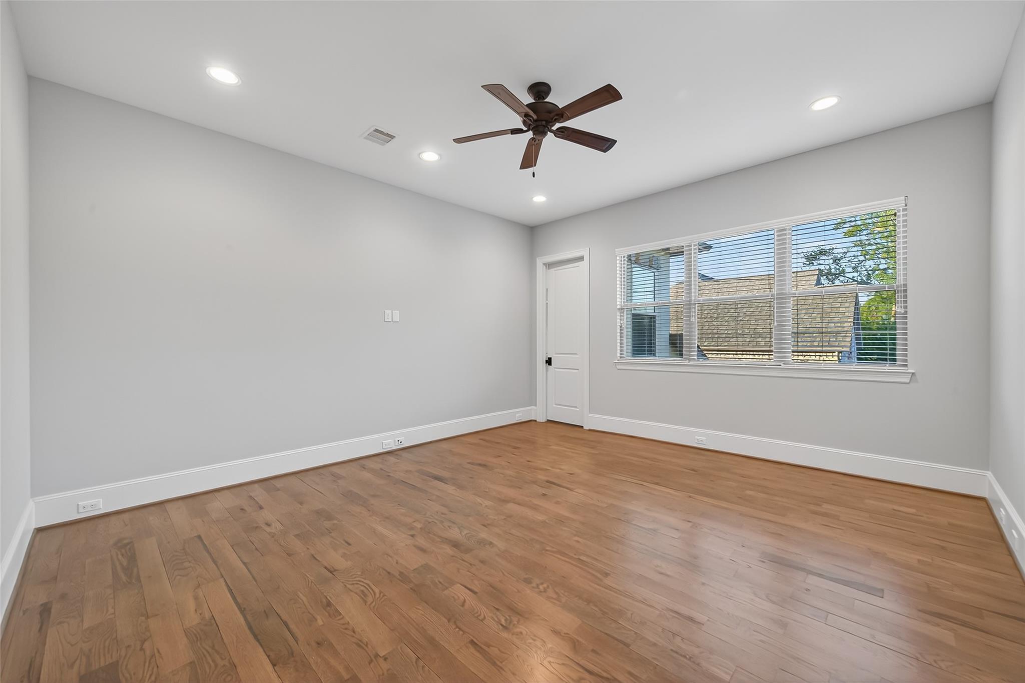 7504 Flowerdale Street