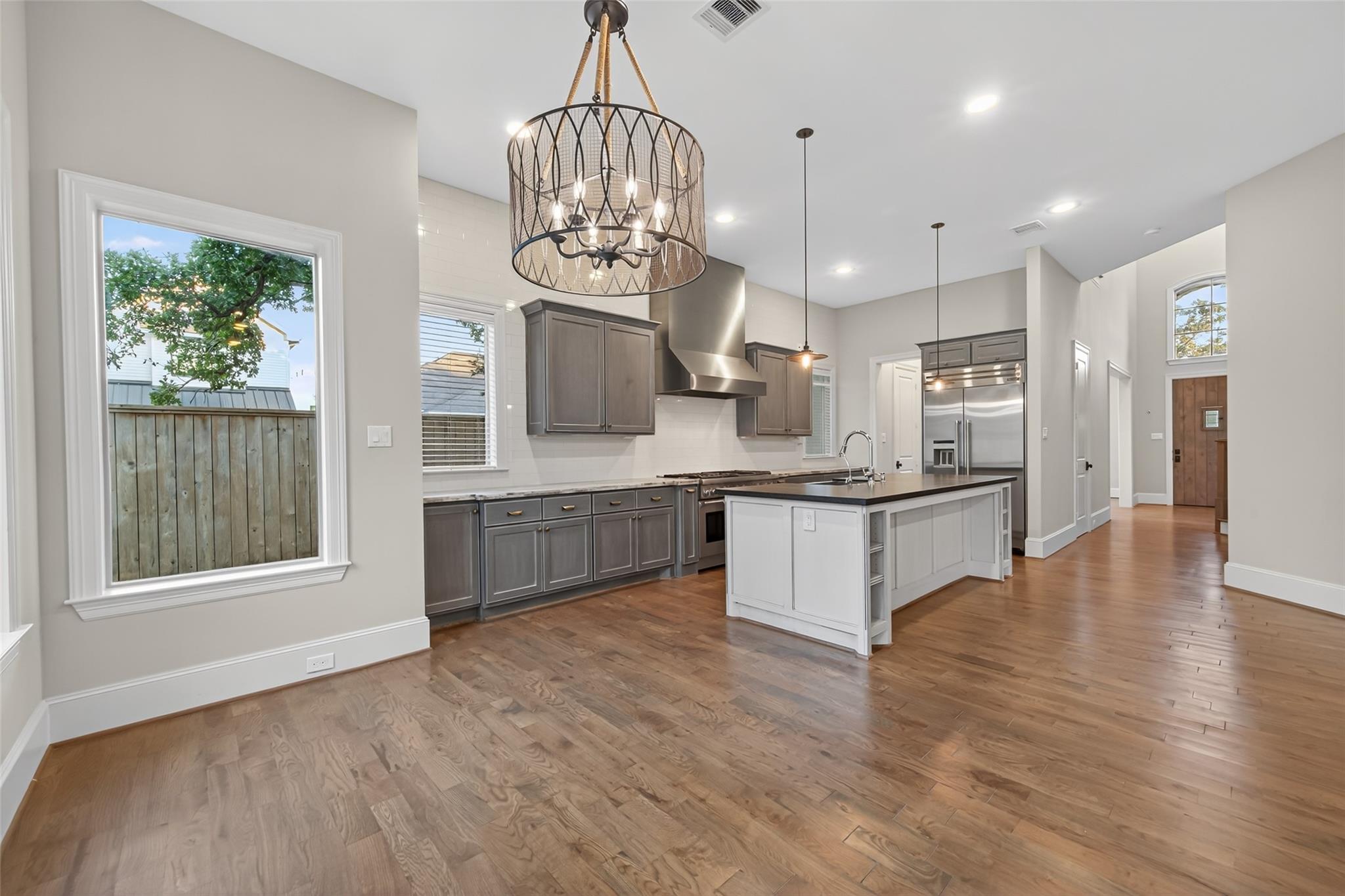 7504 Flowerdale Street