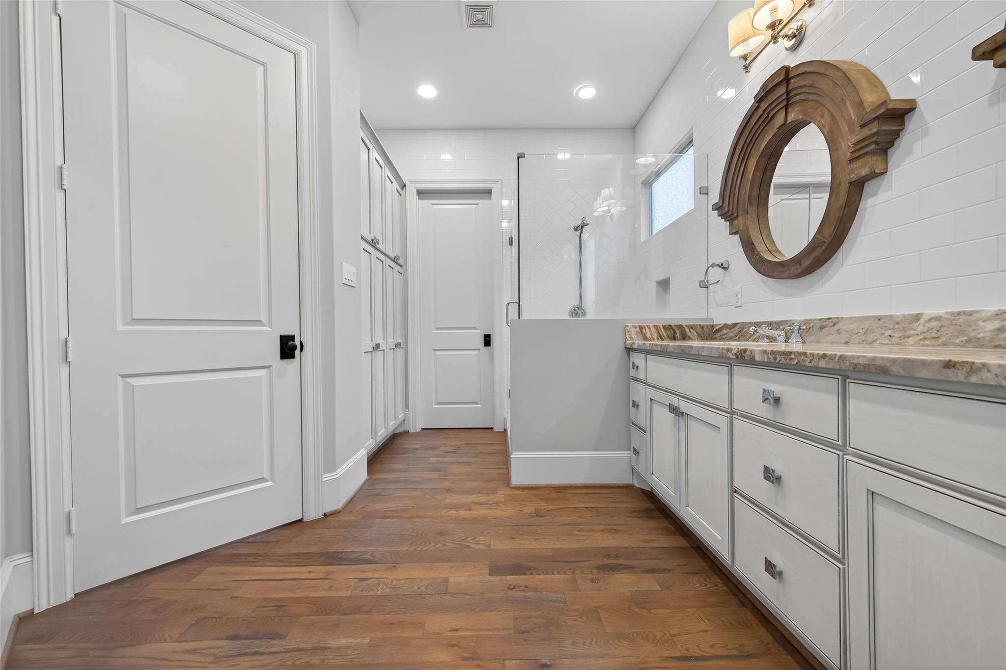 7504 Flowerdale Street