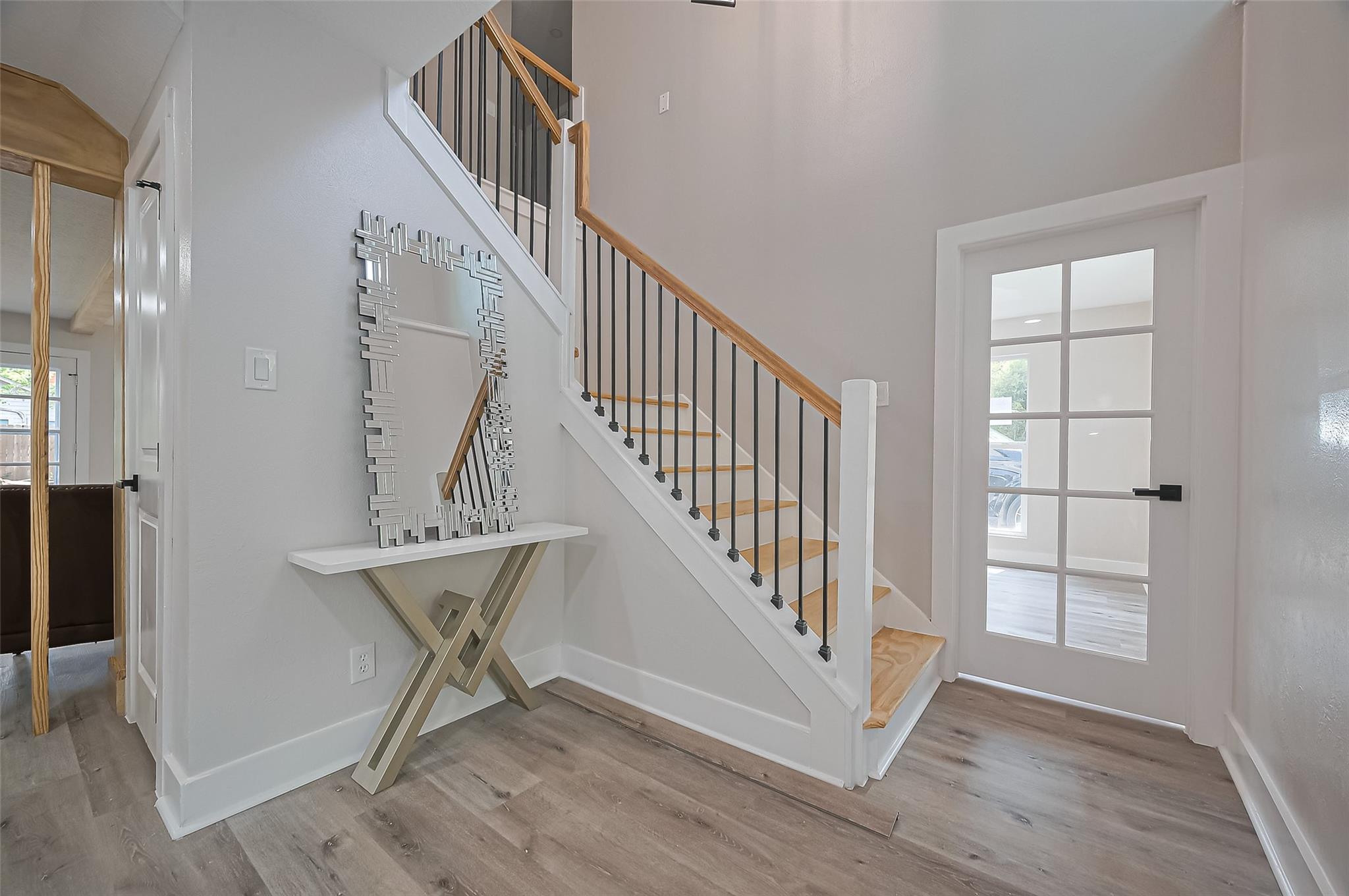 3 Roserush Court