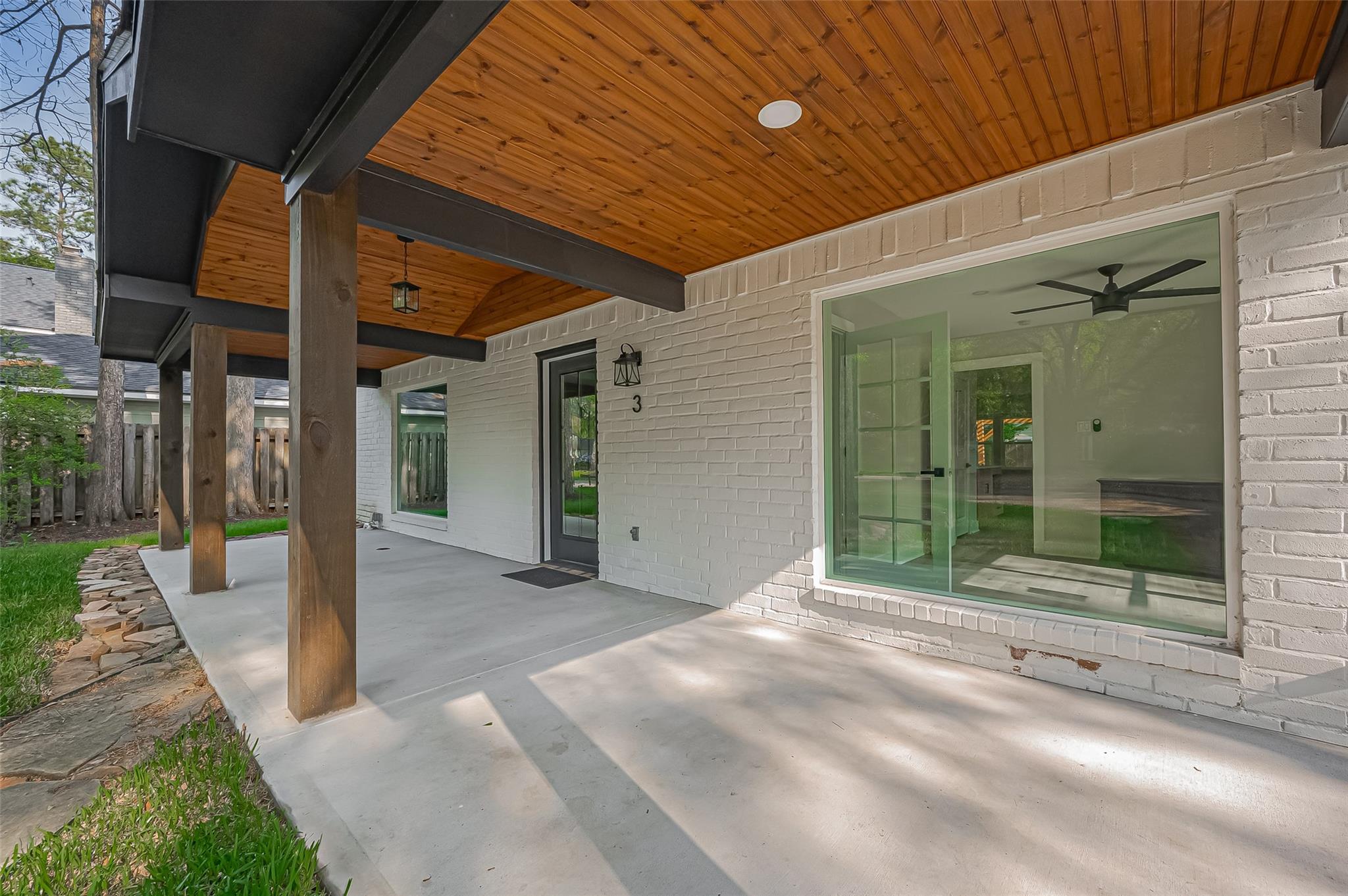 3 Roserush Court