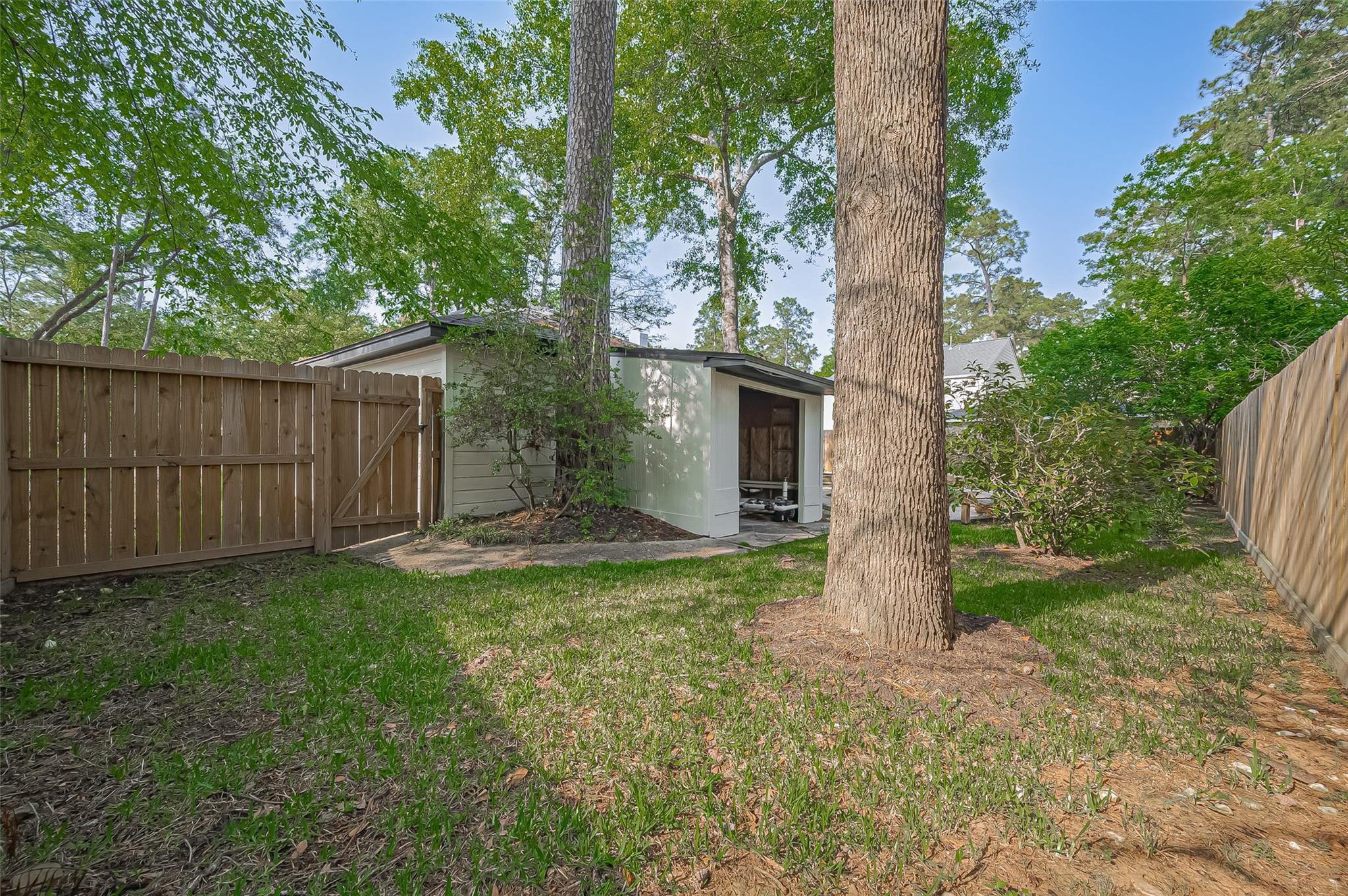 3 Roserush Court