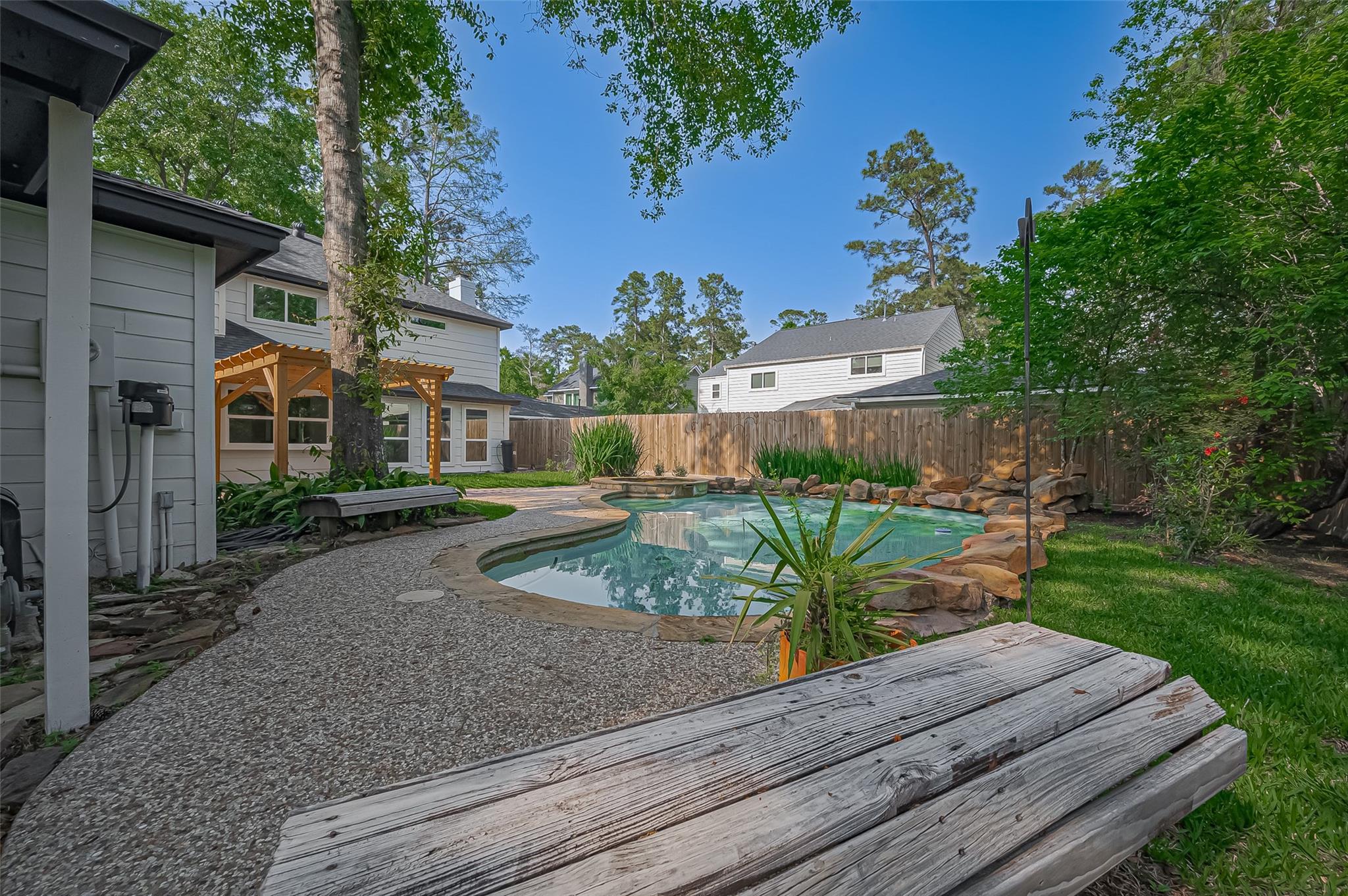 3 Roserush Court