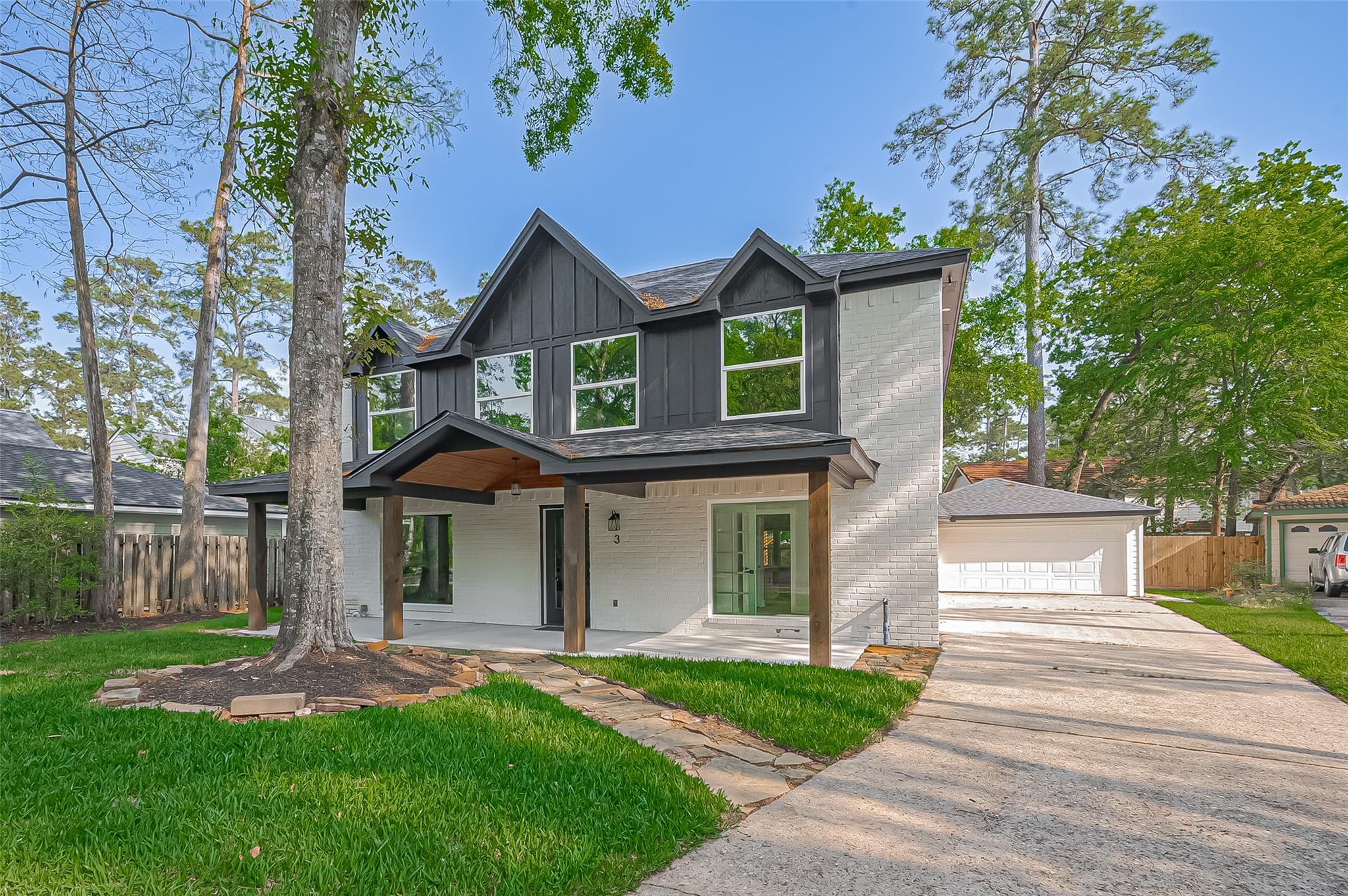 3 Roserush Court