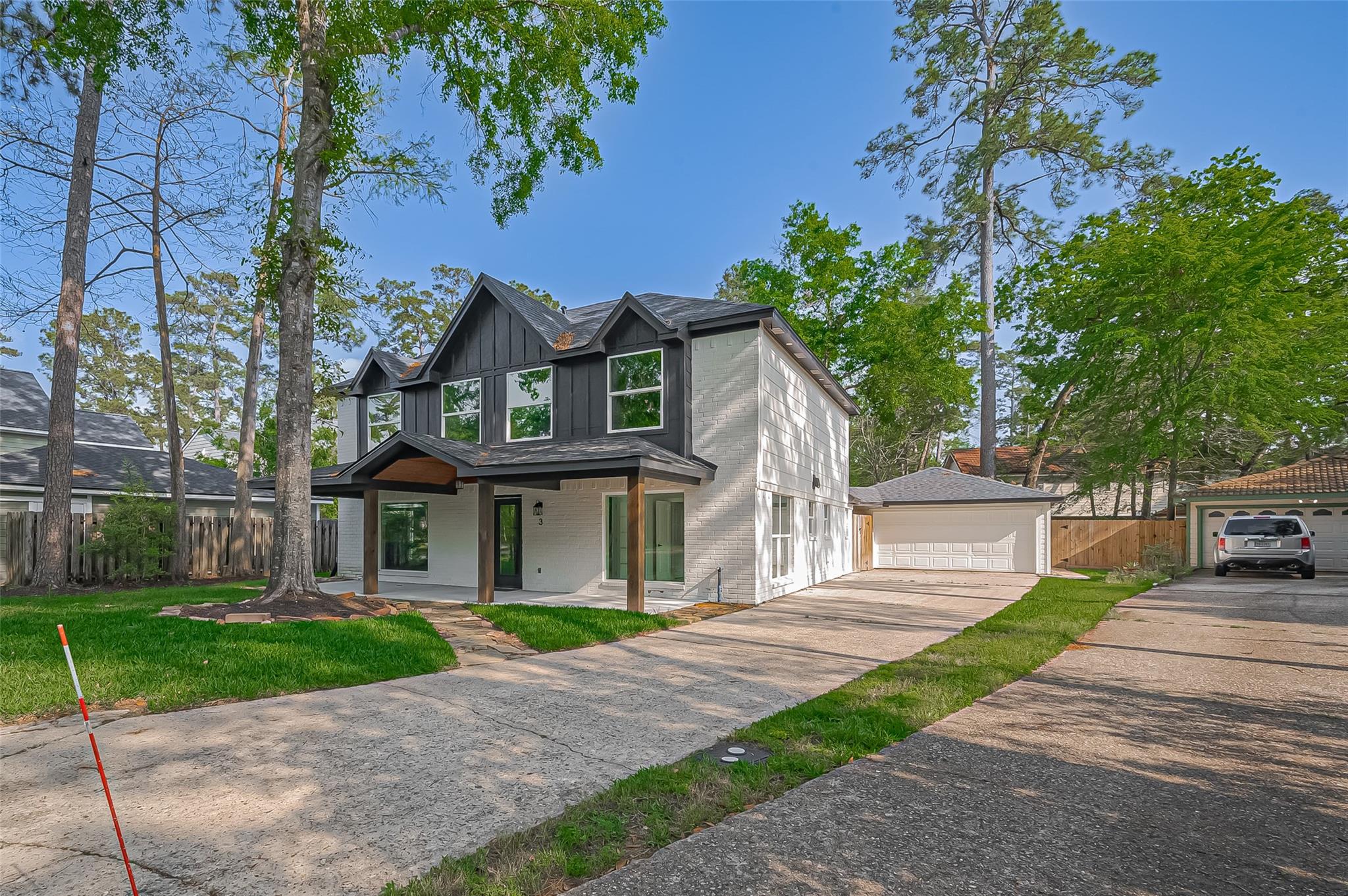 3 Roserush Court