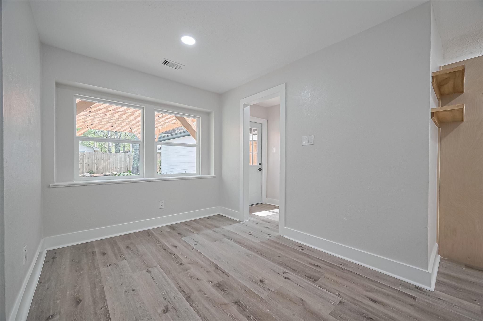 3 Roserush Court