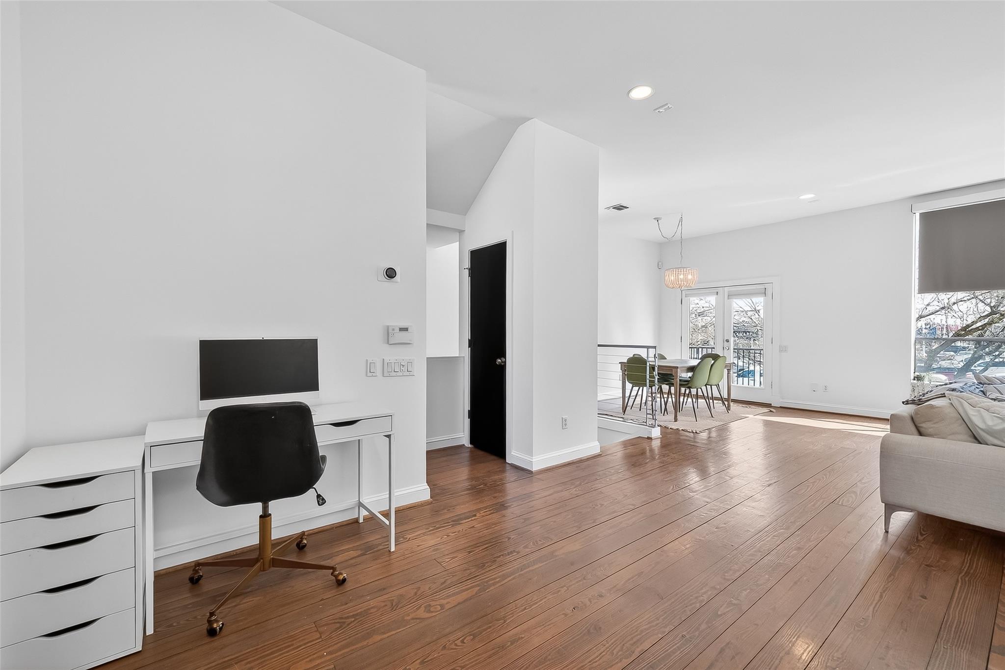 939 Colorado Street # 13