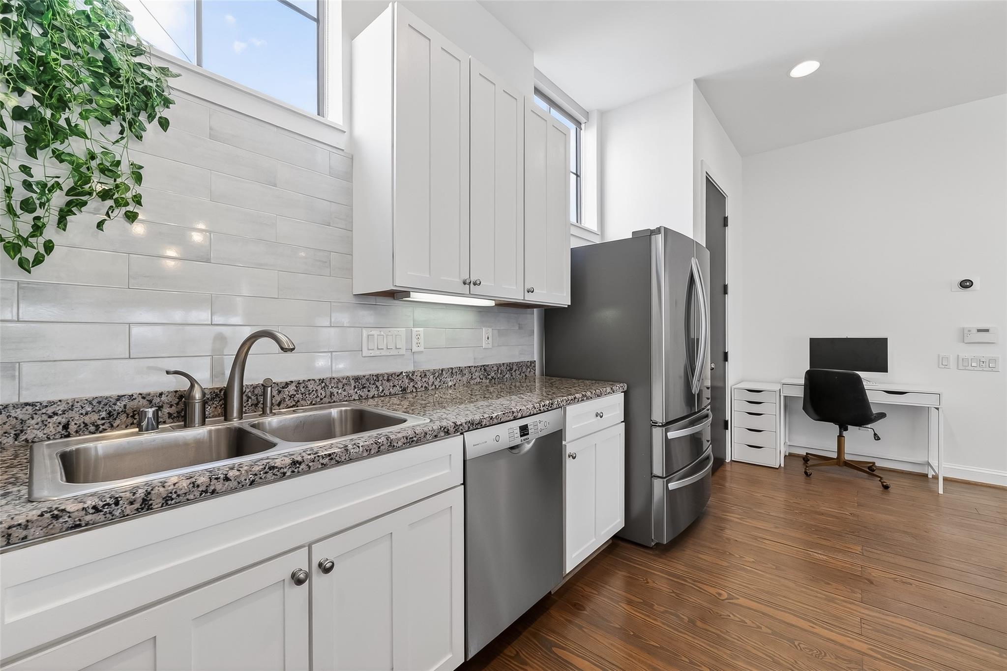 939 Colorado Street # 13