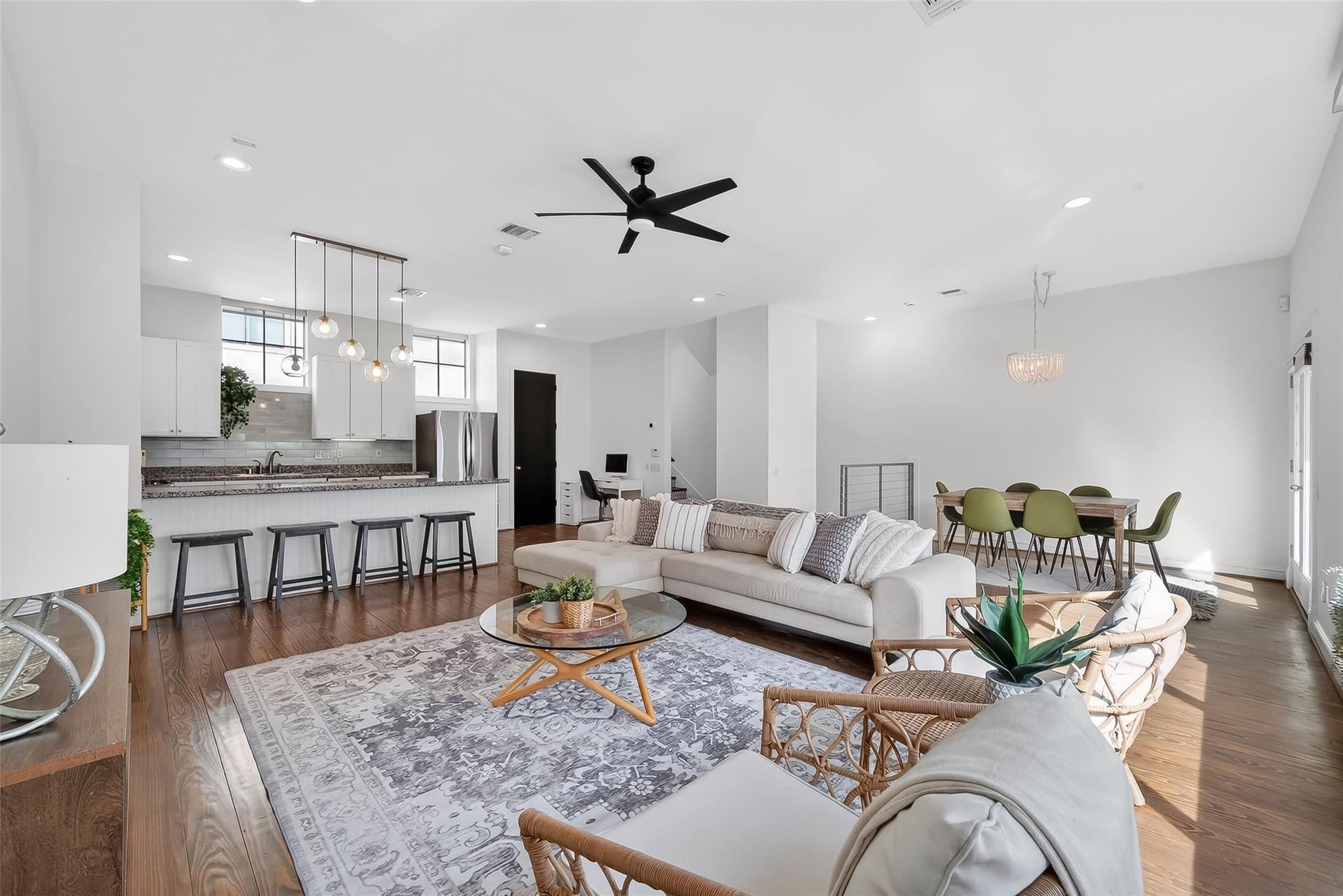 939 Colorado Street # 13