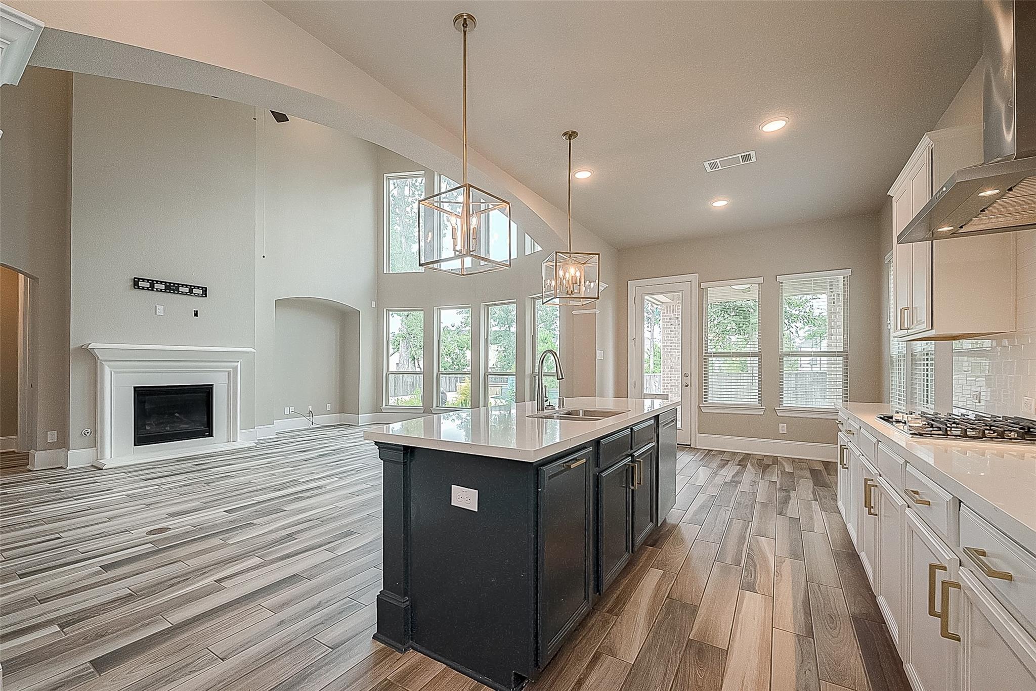 115 N Winter Sunrise Circle