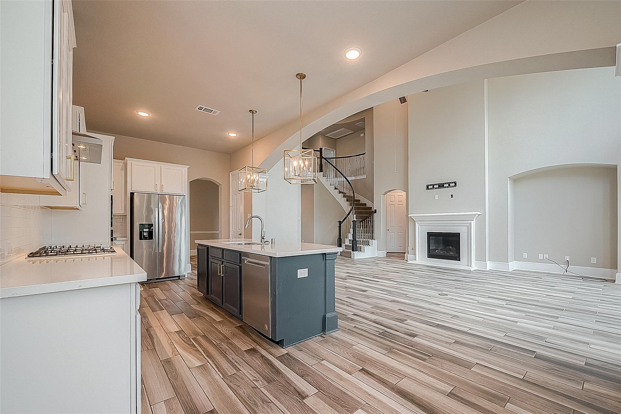 115 N Winter Sunrise Circle