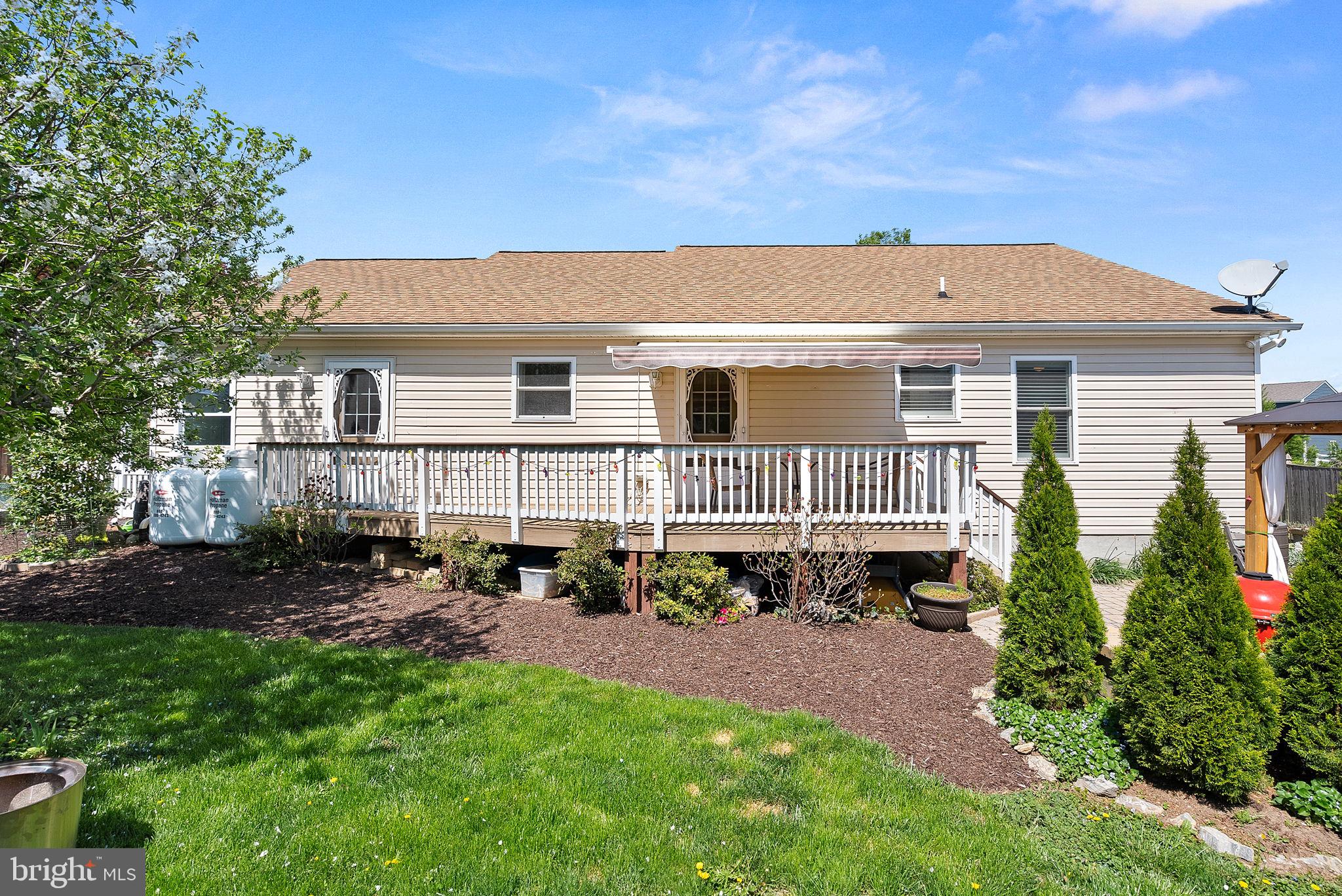 5 Circle Dr