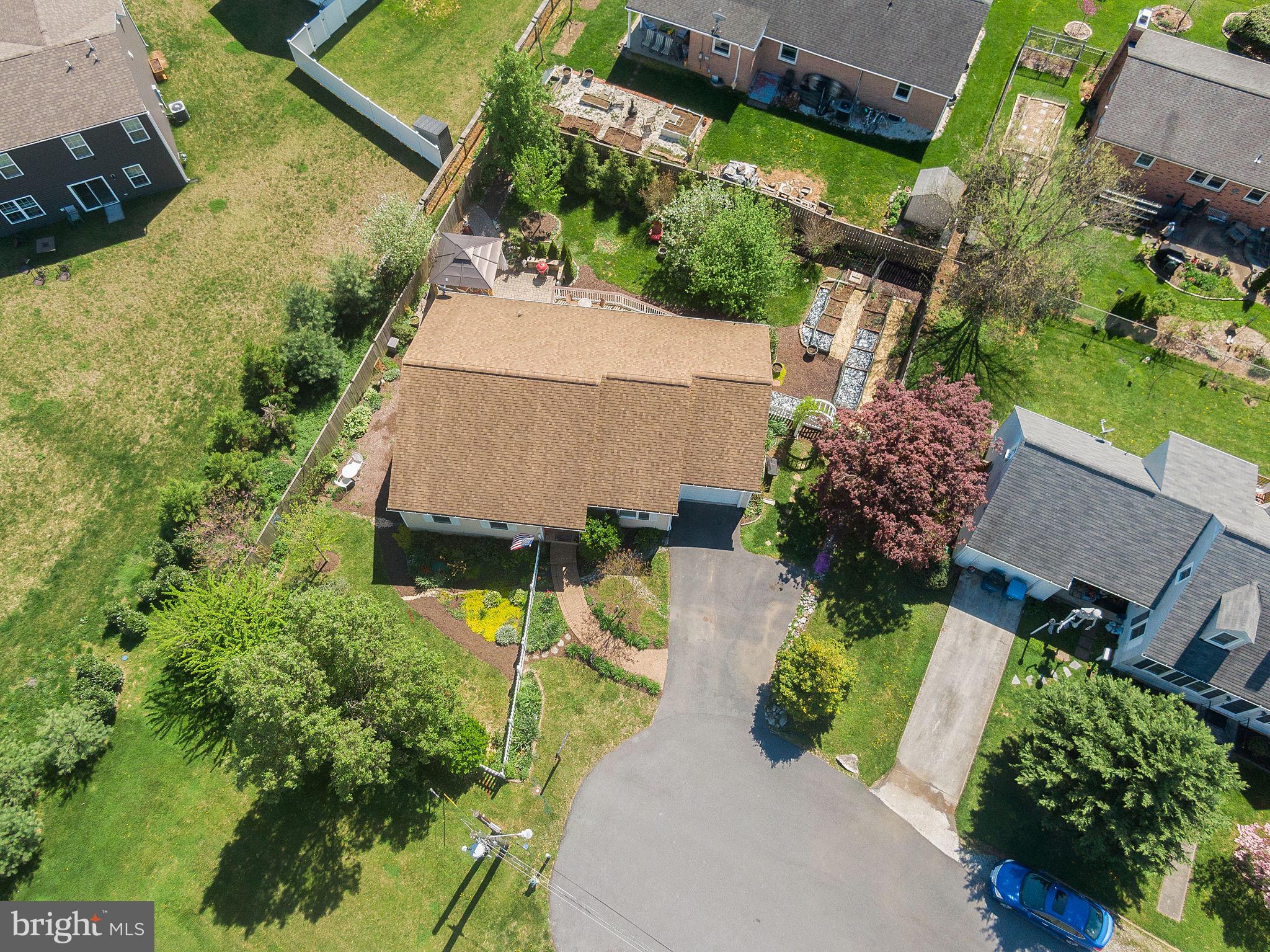 5 Circle Dr