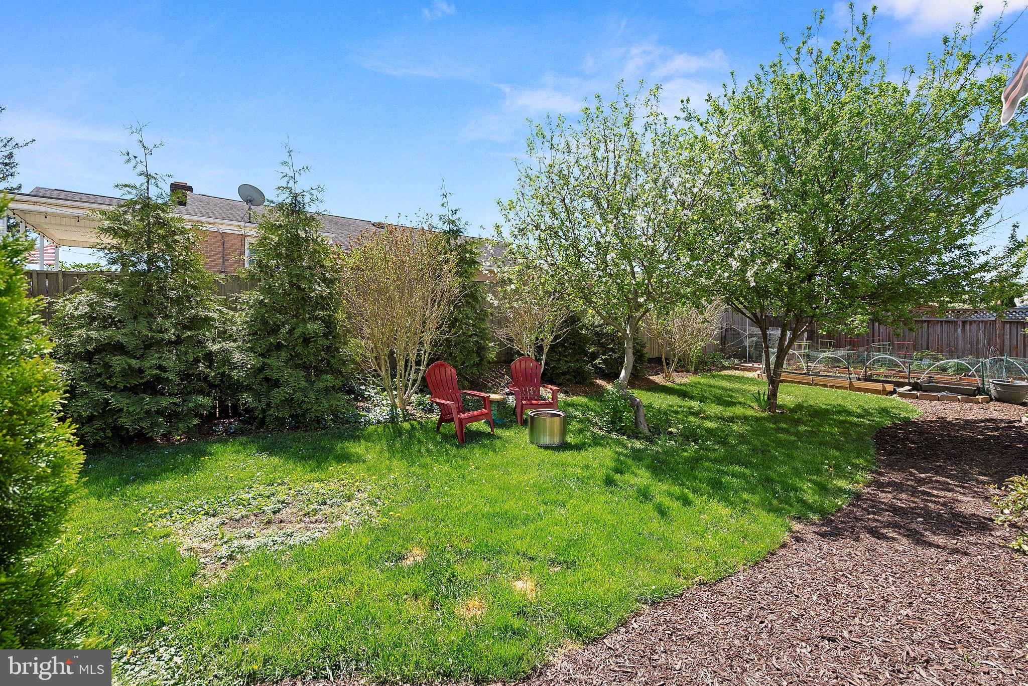 5 Circle Dr