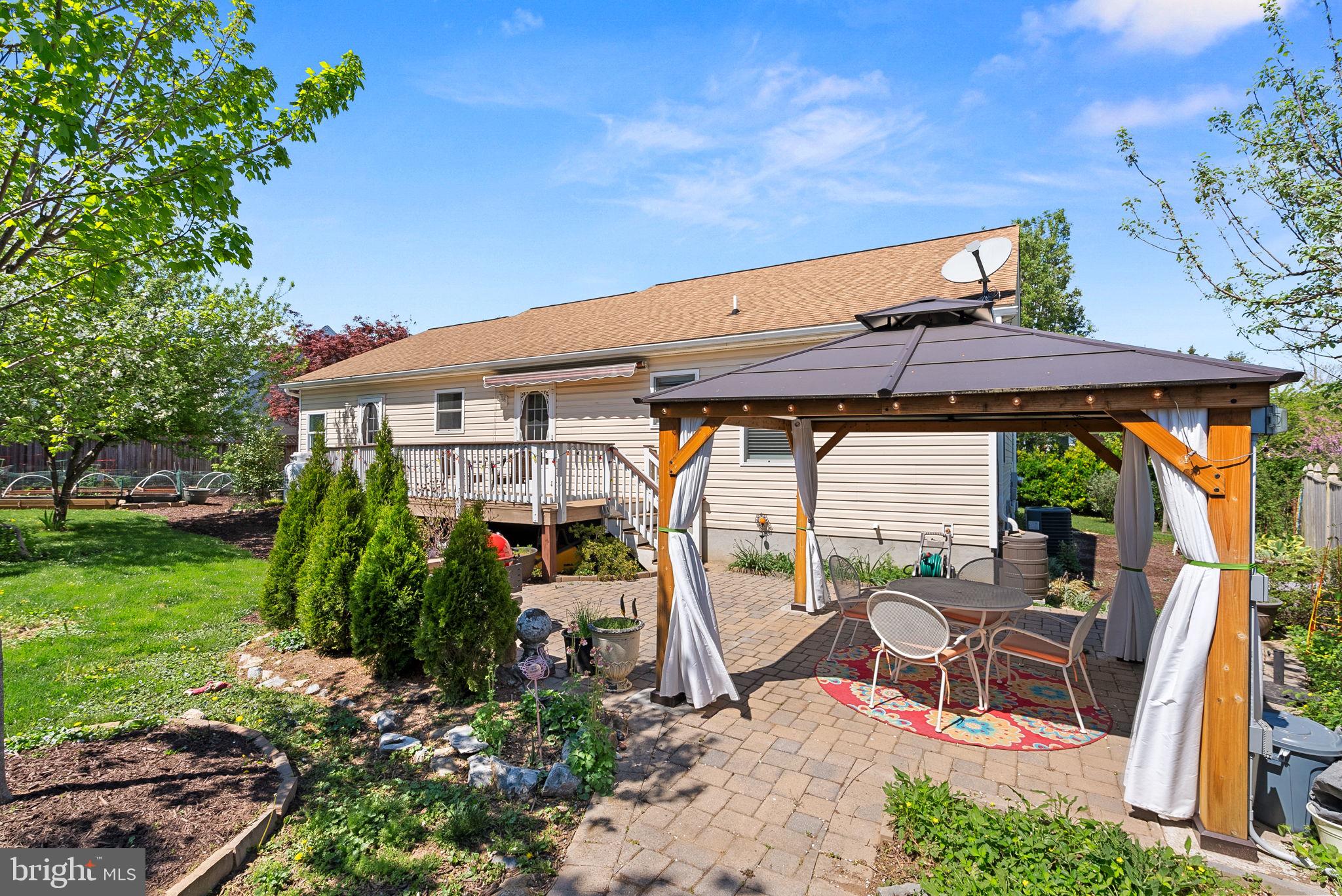 5 Circle Dr