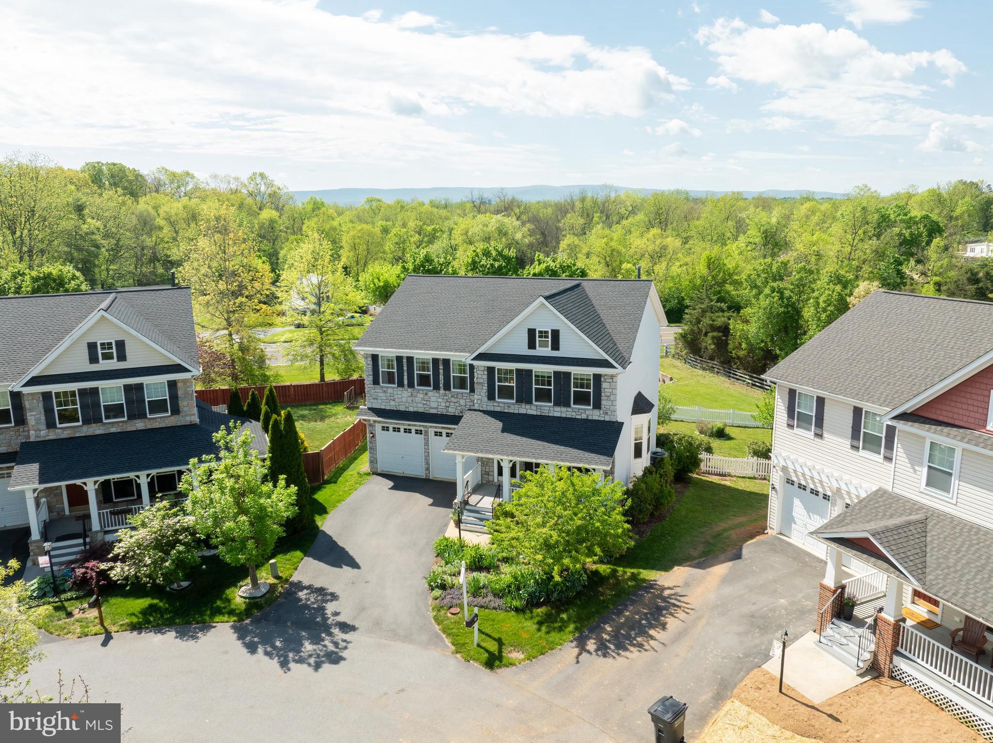 209 Jolliffe Cir