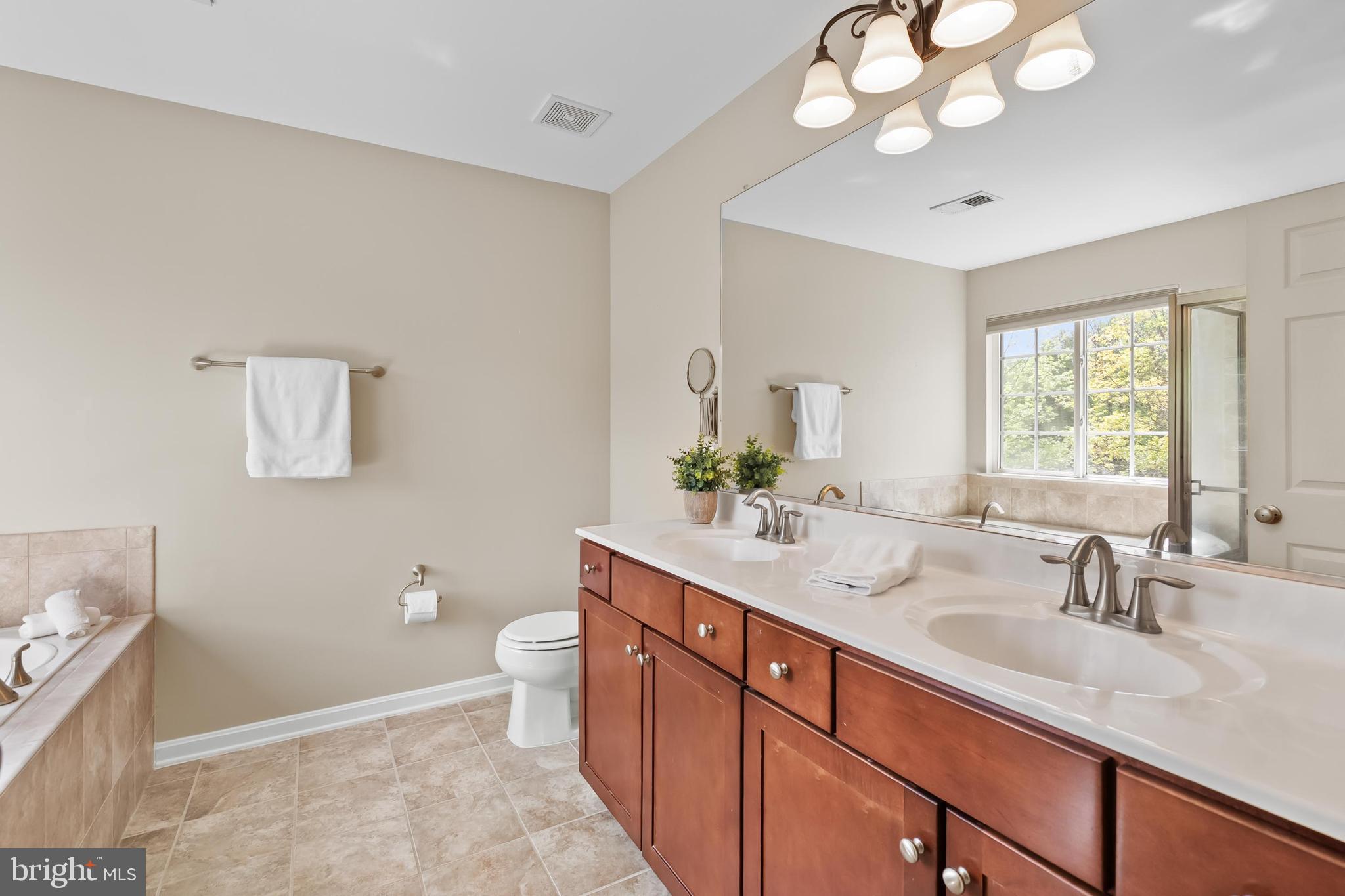 209 Jolliffe Cir