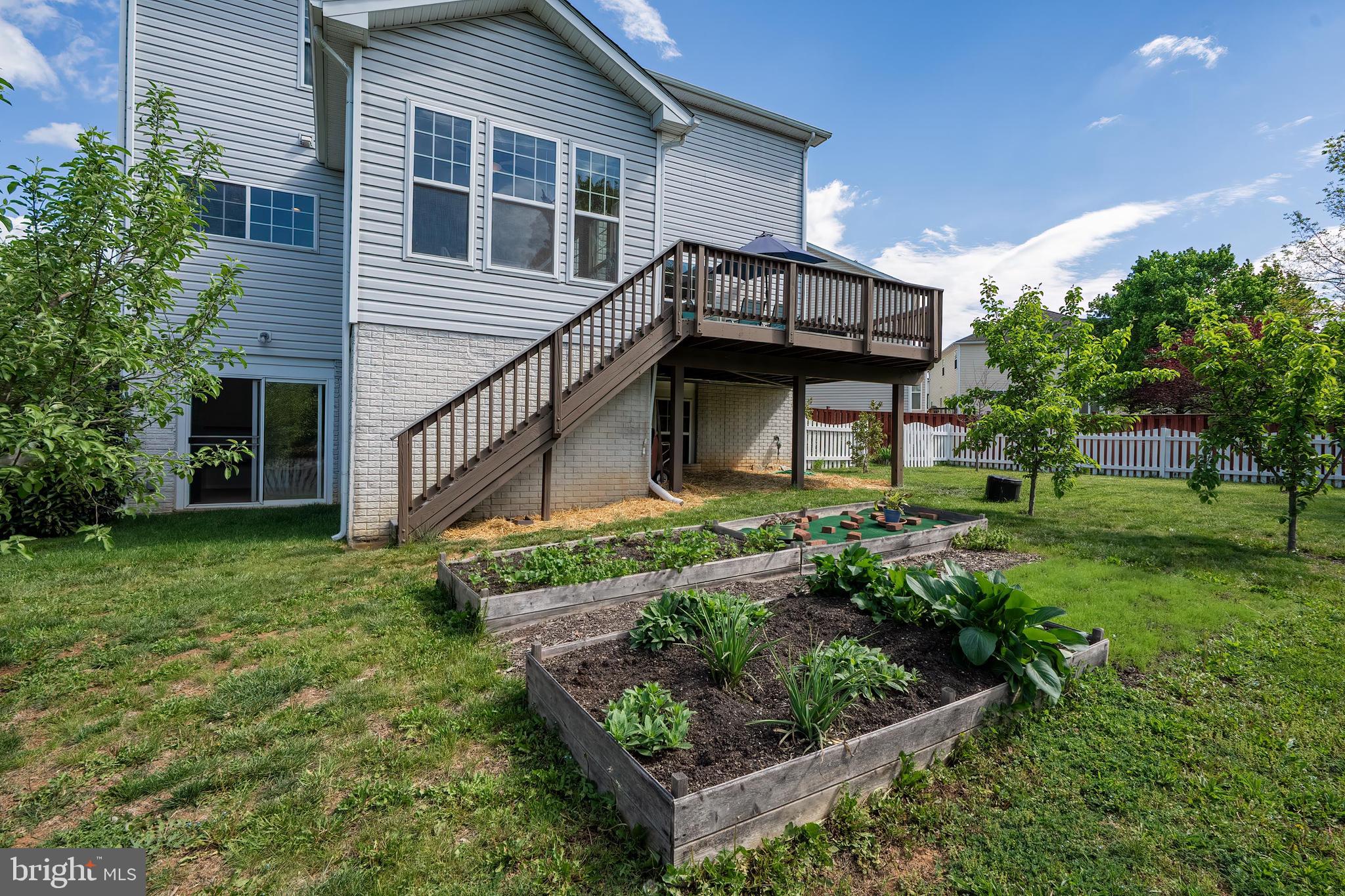 209 Jolliffe Cir