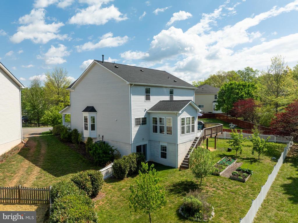 209 Jolliffe Cir