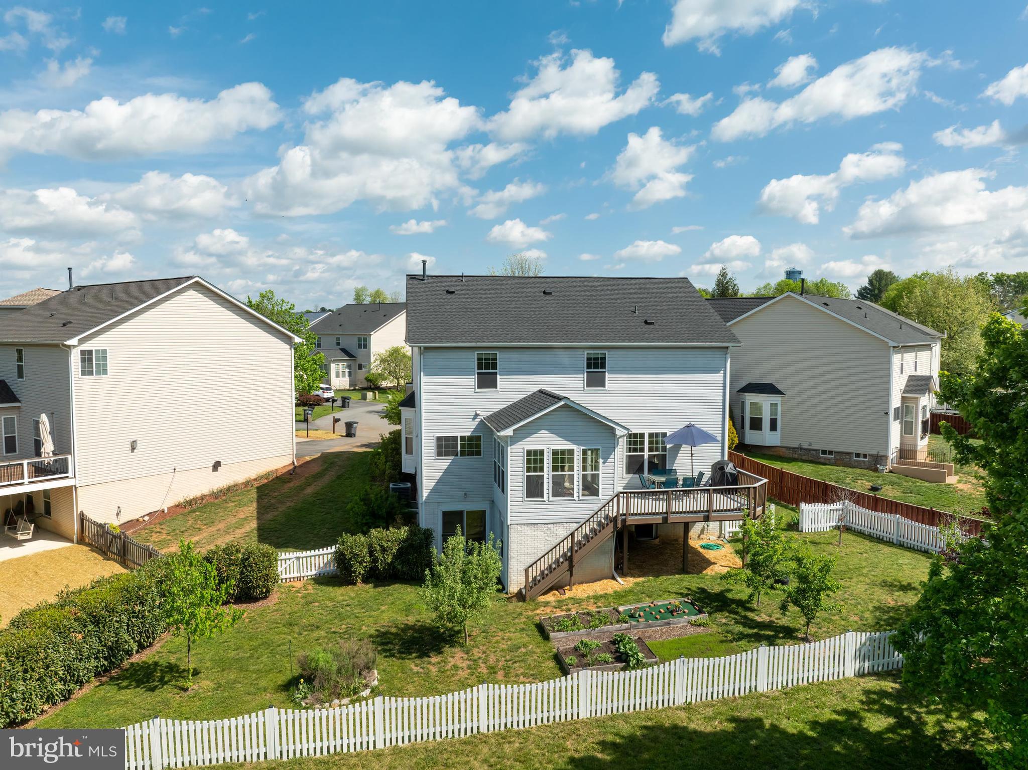 209 Jolliffe Cir