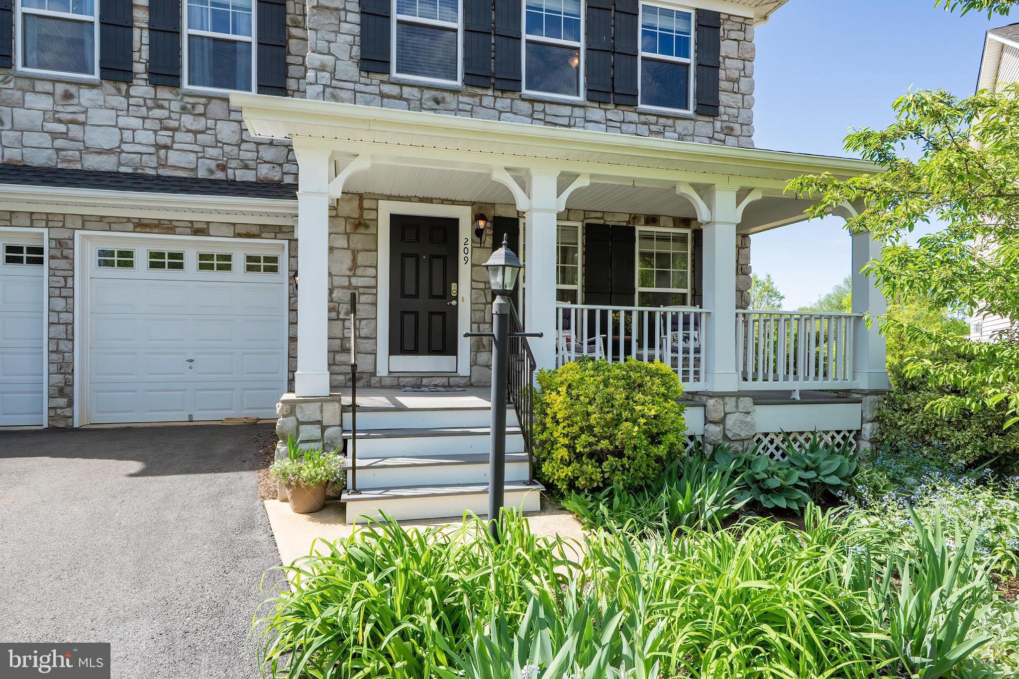209 Jolliffe Cir
