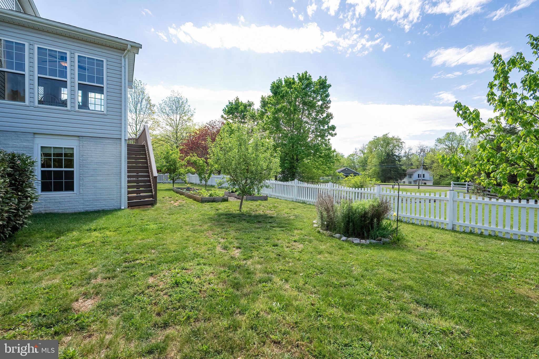 209 Jolliffe Cir