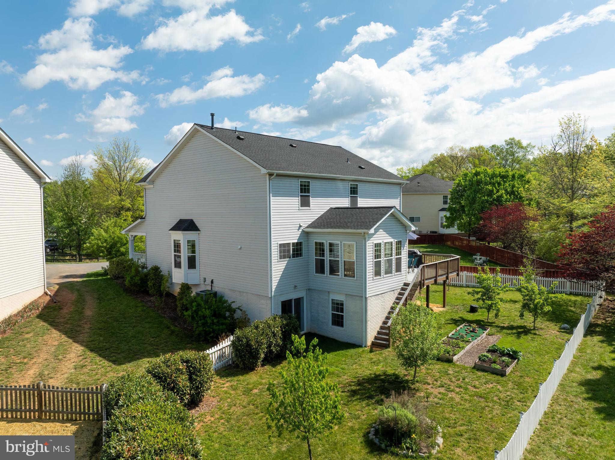 209 Jolliffe Cir