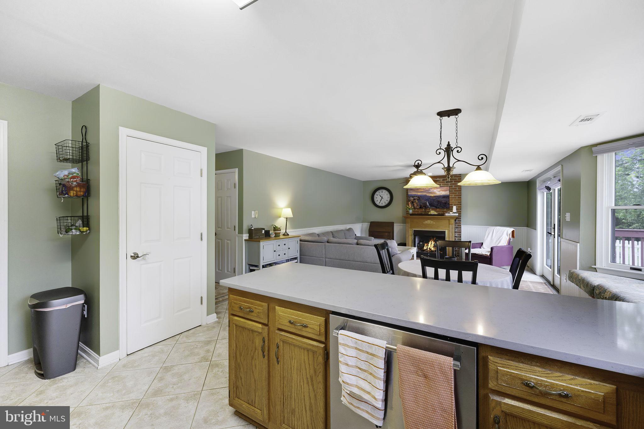6442 Waterdale Ct