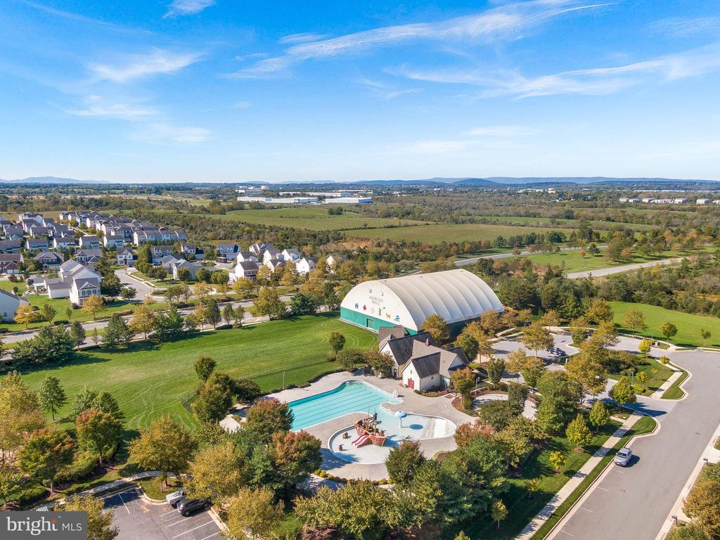122 Farmhouse Ct