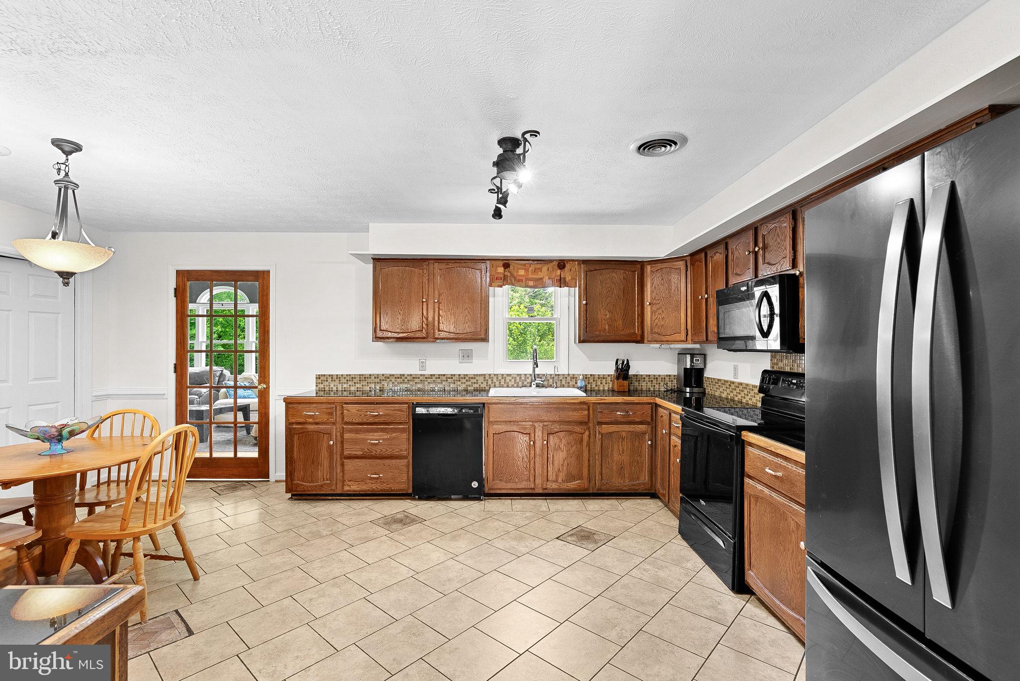 107 Massie Dr
