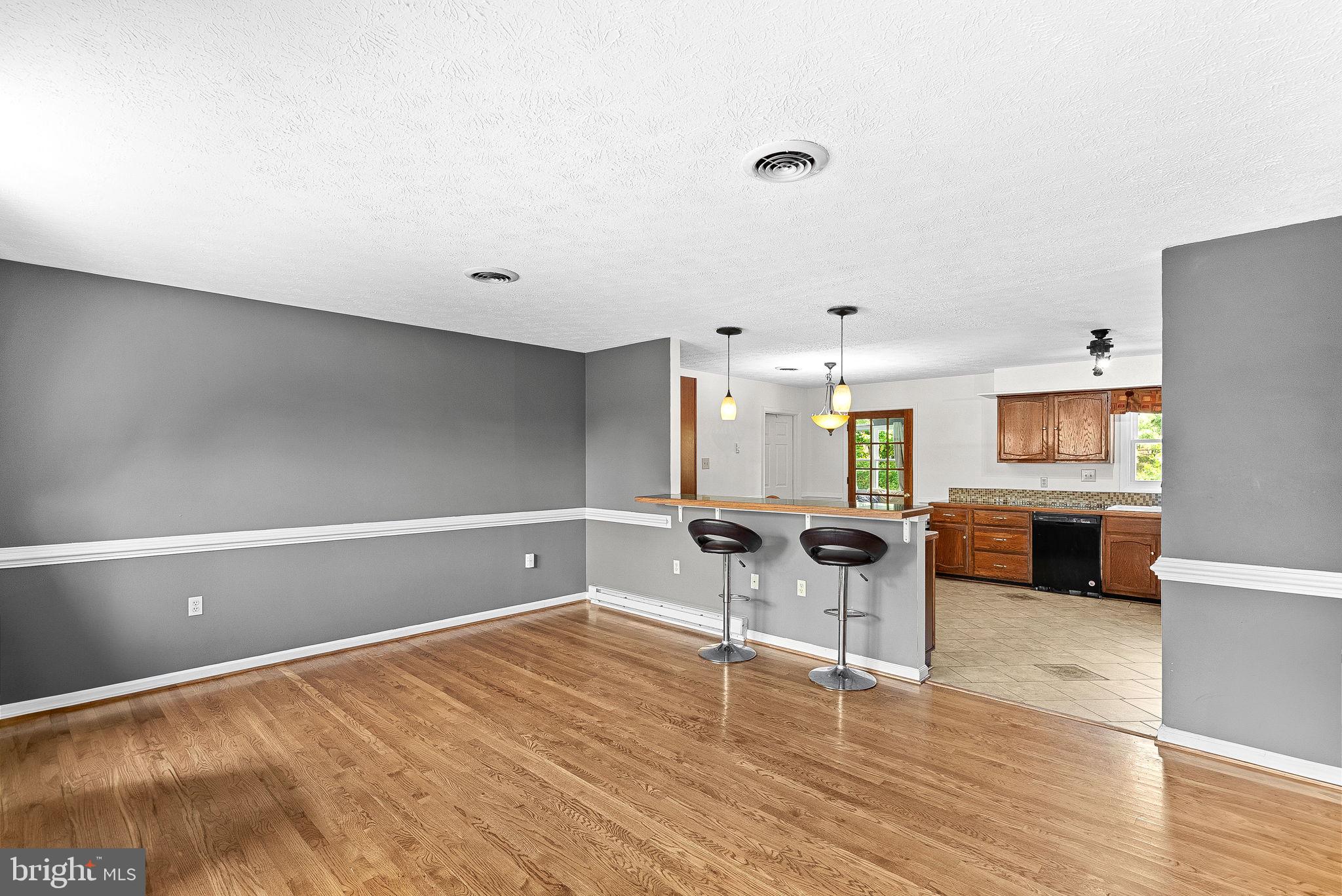 107 Massie Dr